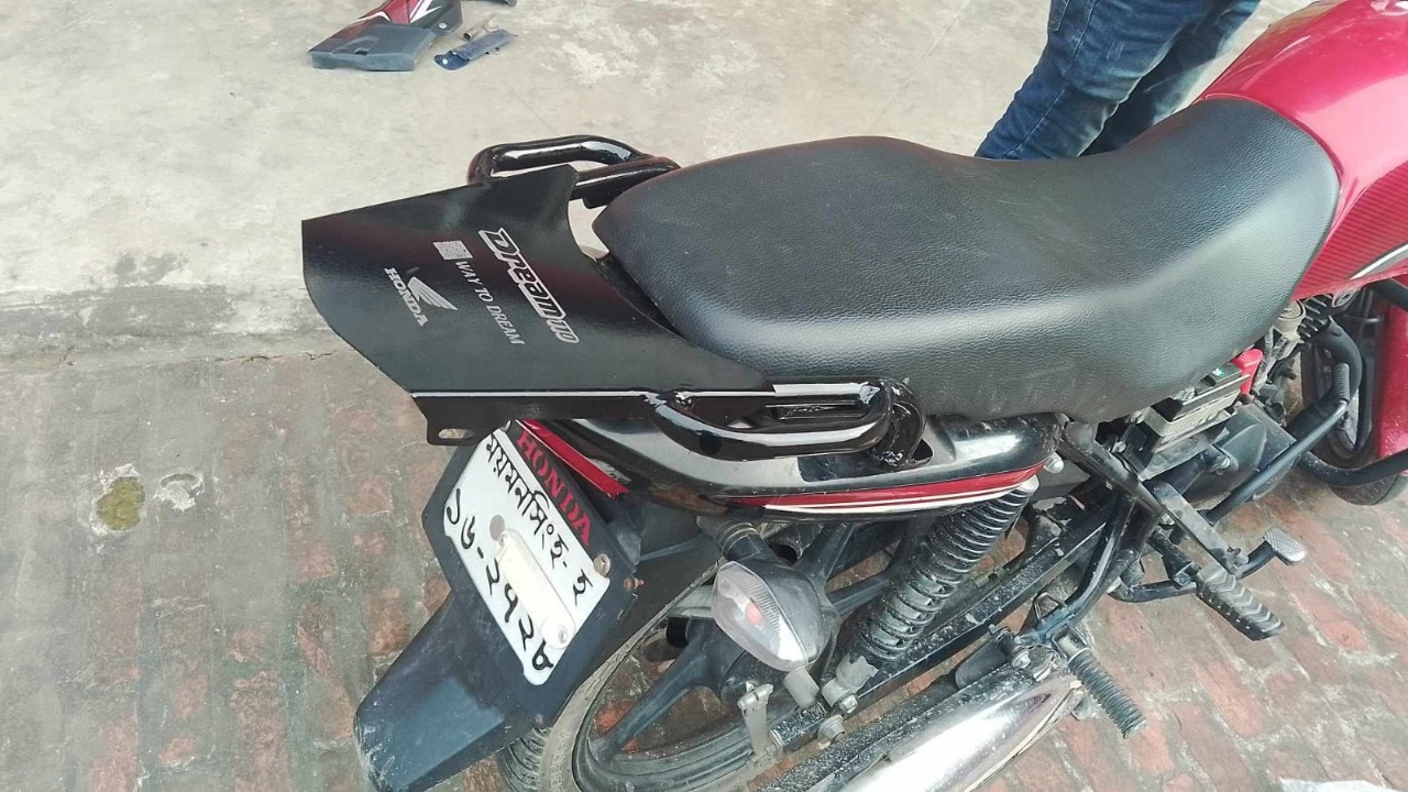 Premium Back Carrier With Handle For Honda Dream 110 & Dream neo_img_5