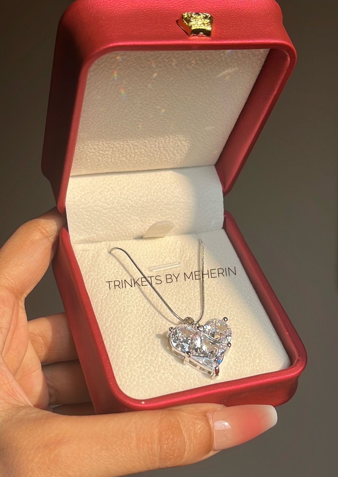 LOVE NECKPIECE WITH BOX_img_0