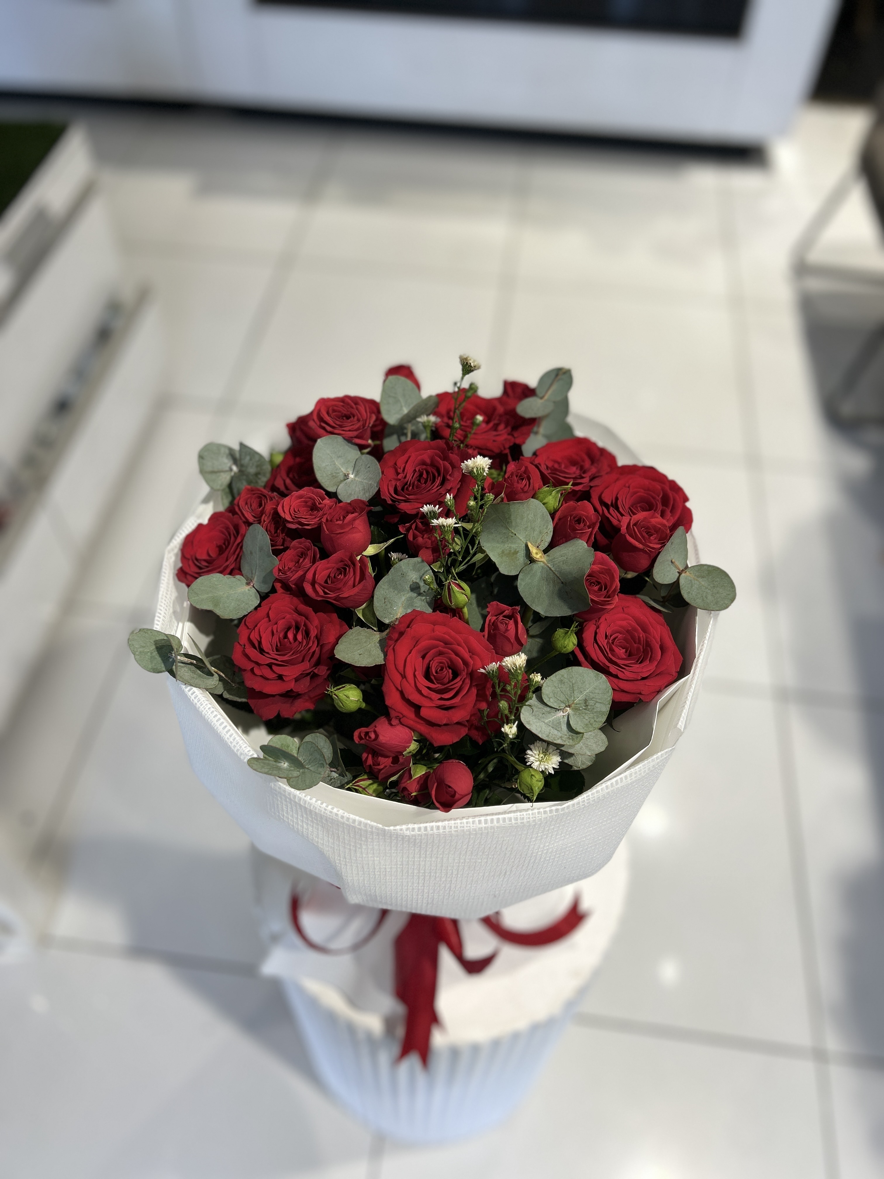 Red round stunning bouquet