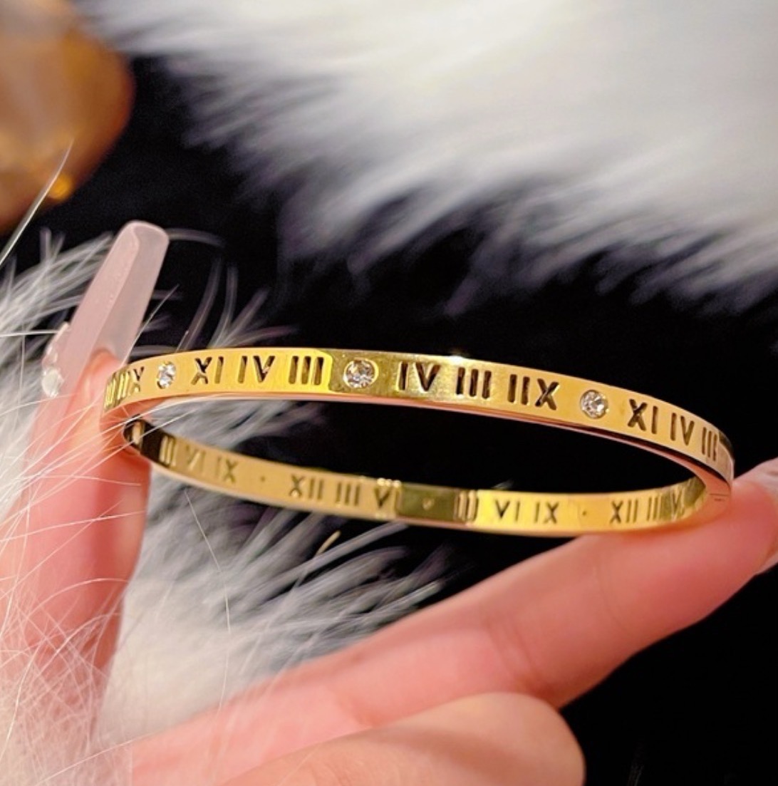 Roman cuff_img_0