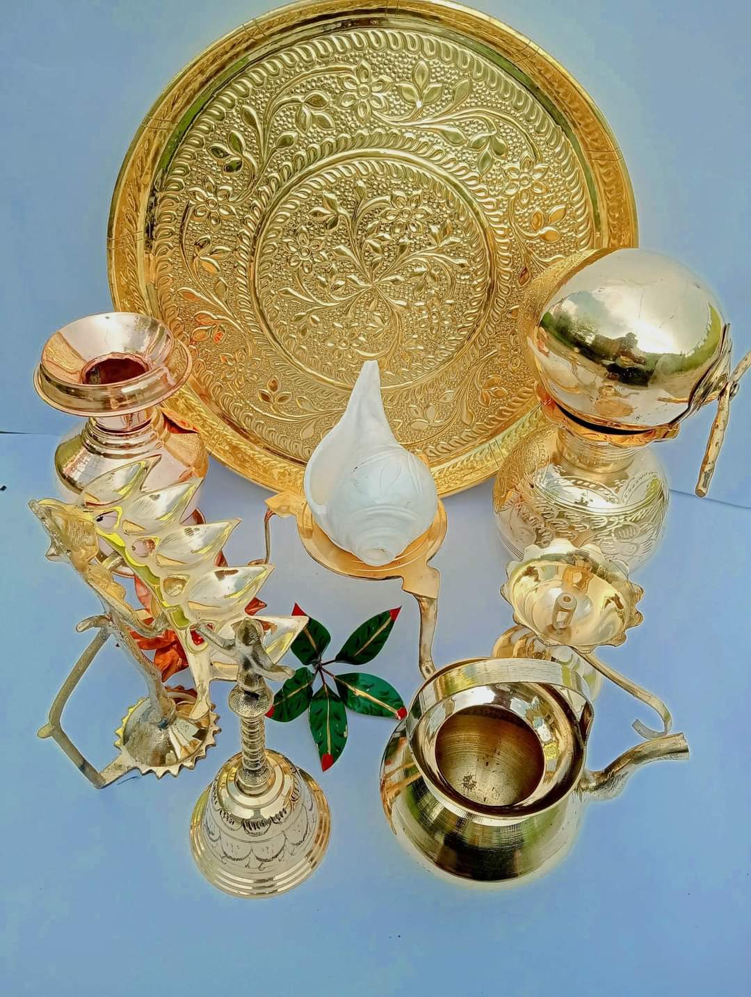 পিতলের ছোট্ট পূজার সেট - Image 1