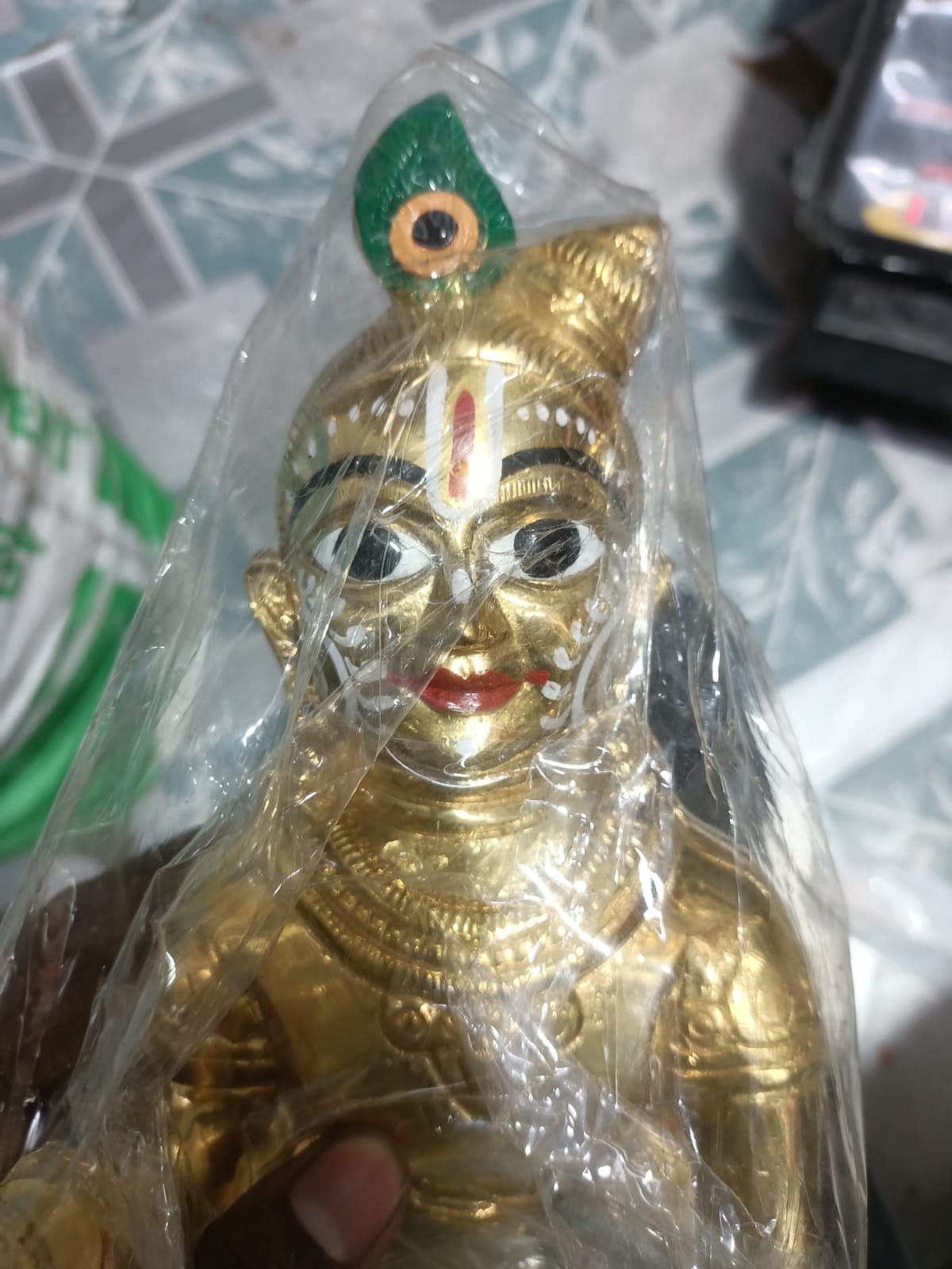 ময়ূরচূড়া লাড্ডু গোপাল ১০ ইঞ্চি - Image 1