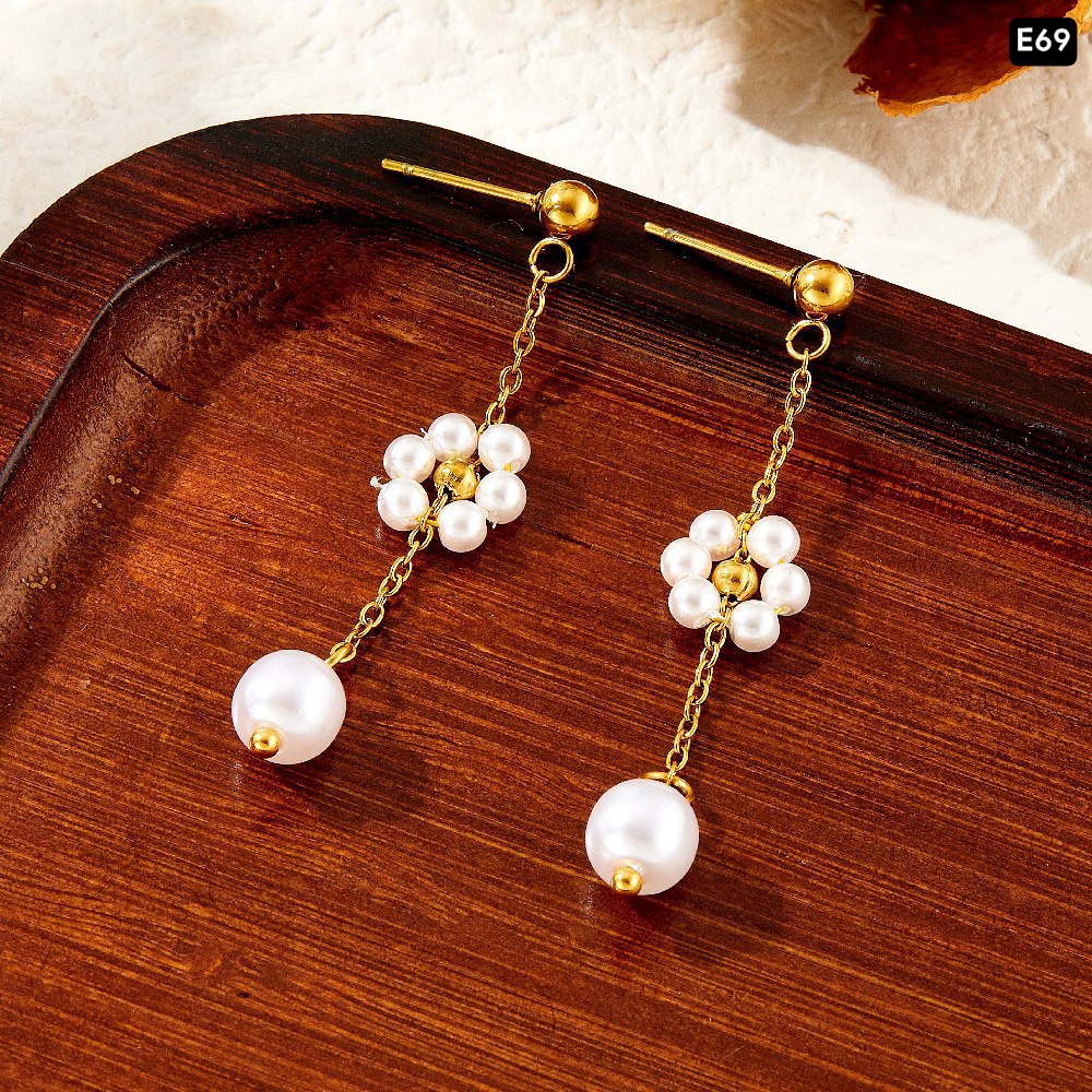 White Flower 18K Gold Earring E69