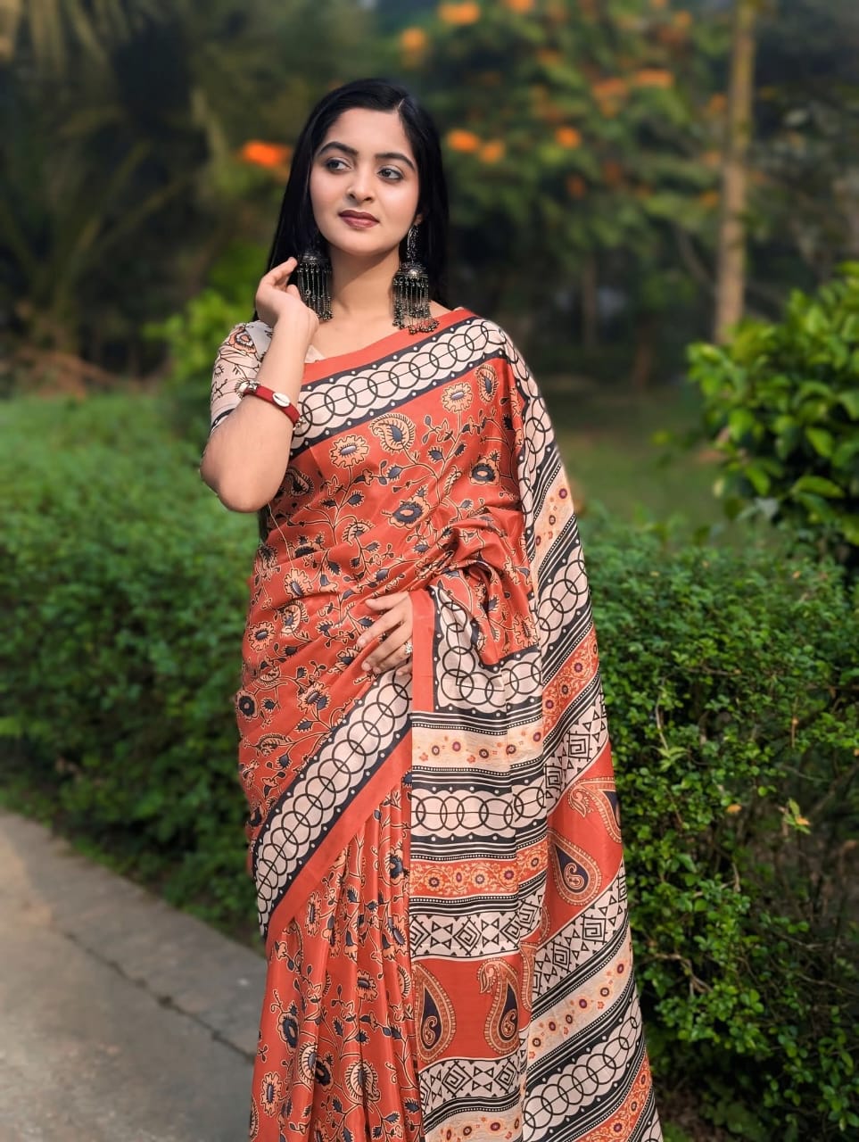Exclusive Puja Special Sharee thumbnail 9