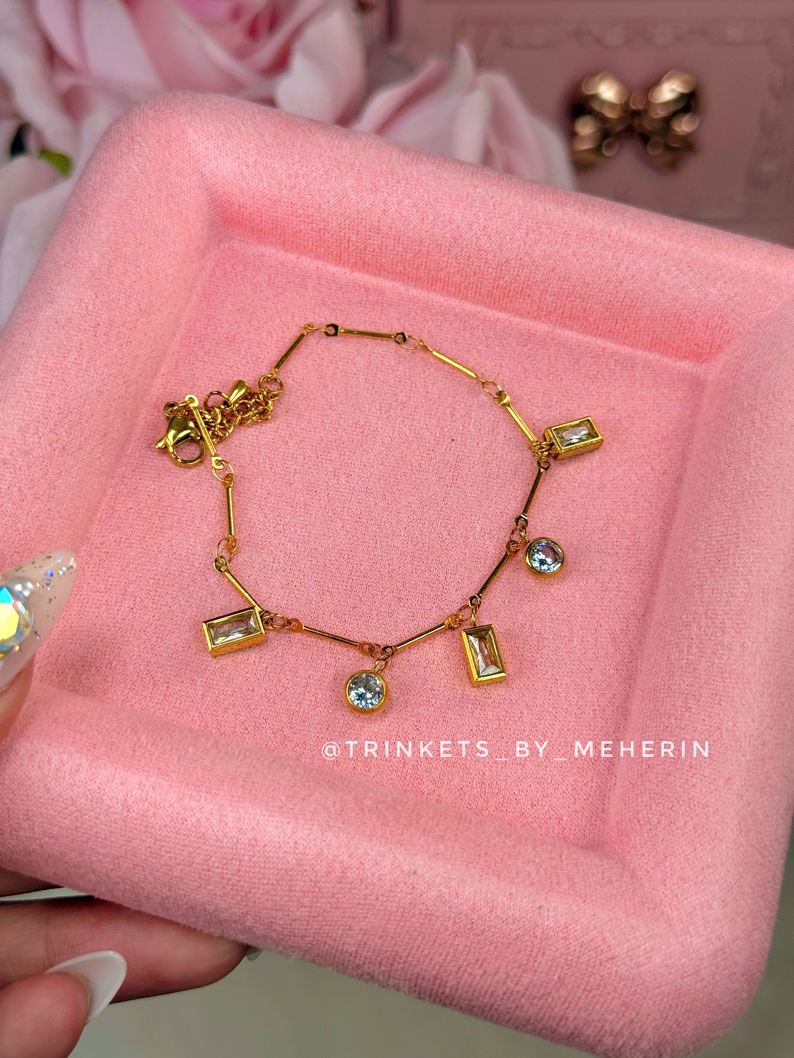 Round square charm bracelet_img_1