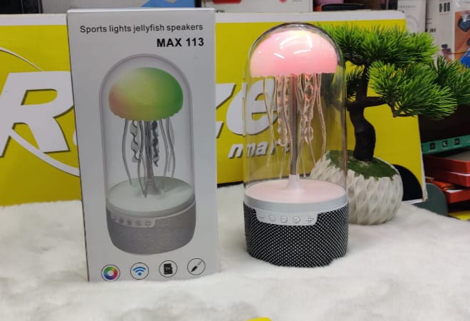 Creative Bluetooth Jellyfish Speaker with Colorful Octopus Lights_img_2