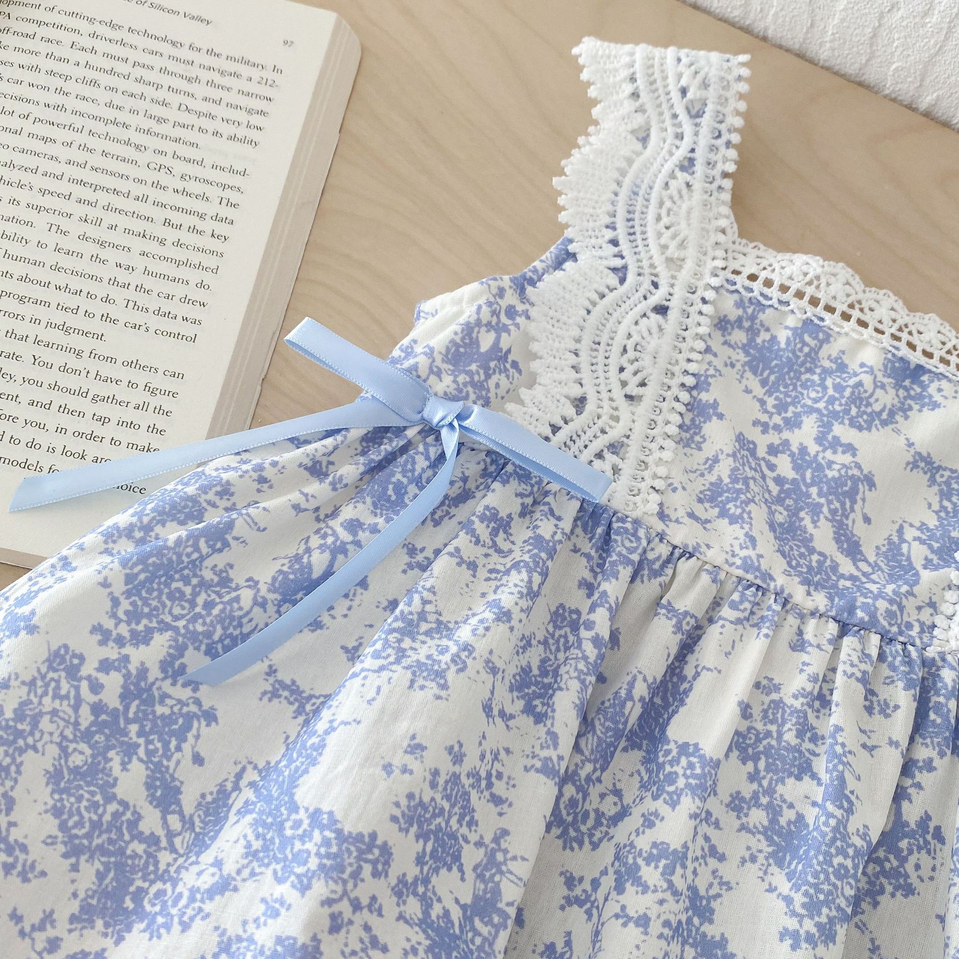 Kids Girls Summer Porcelain Flower Lace Bow Frock Dress (1 to 5 years)_img_4