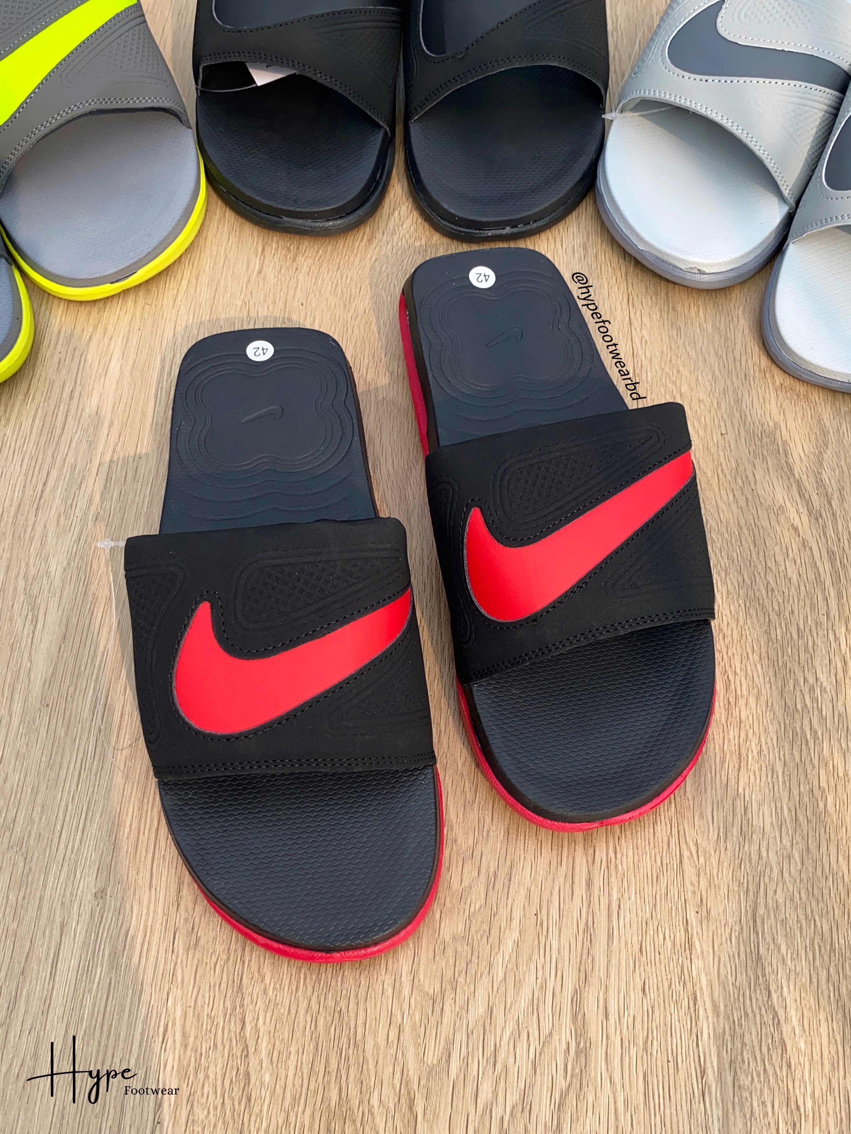Nike Air Max (Black-Red)