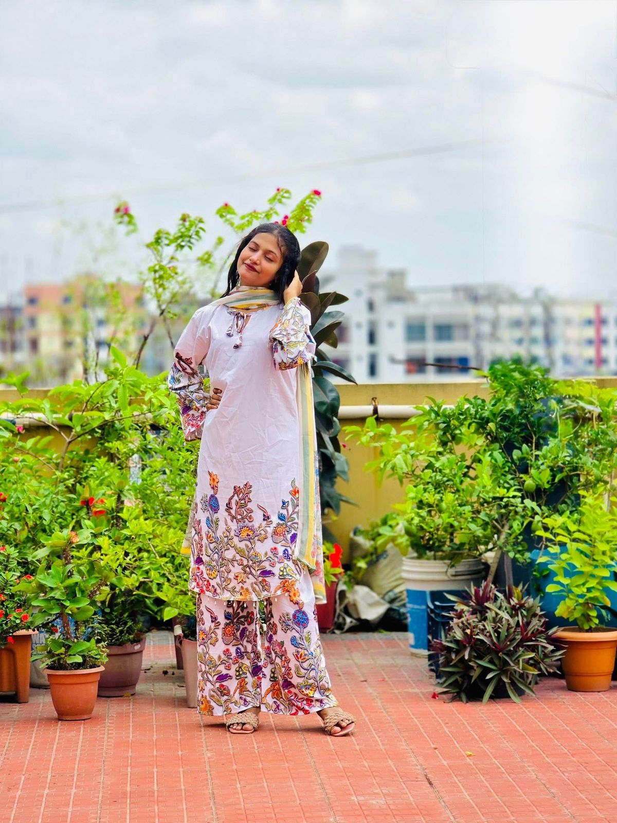 LUXURY PAKISTANI INSPIRED 3 PIECE
