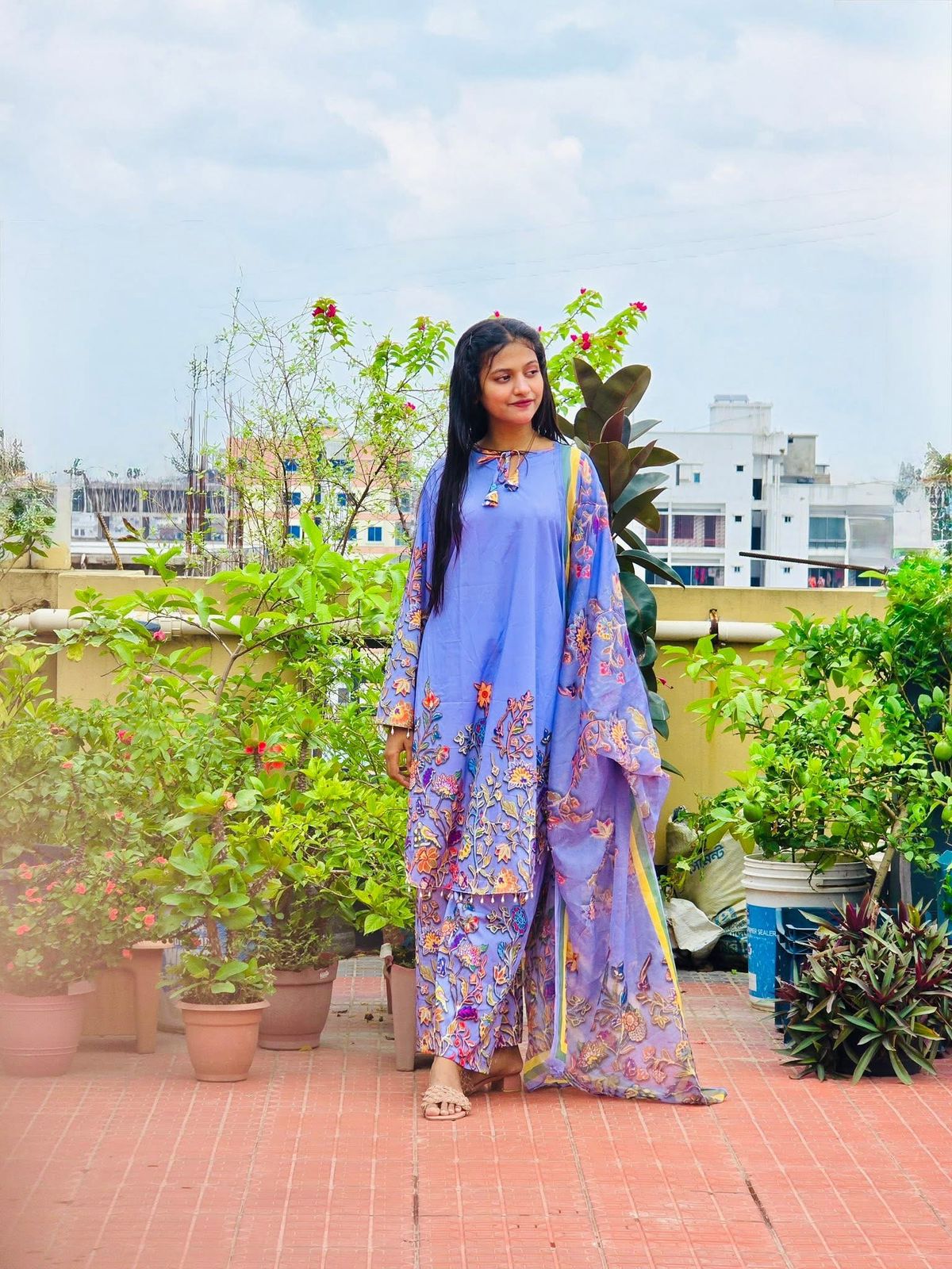 LUXURY PAKISTANI INSPIRED 3 PIECE thumbnail 2