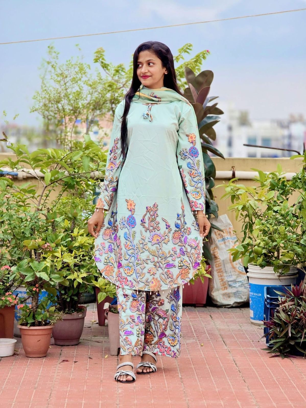 LUXURY PAKISTANI INSPIRED 3 PIECE thumbnail 4