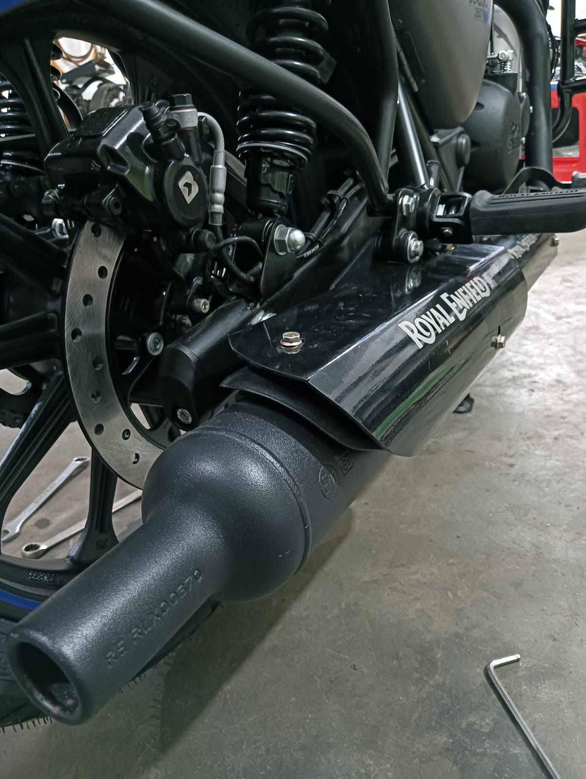 Premium Silencer Cover For Royal Enfield_img_4