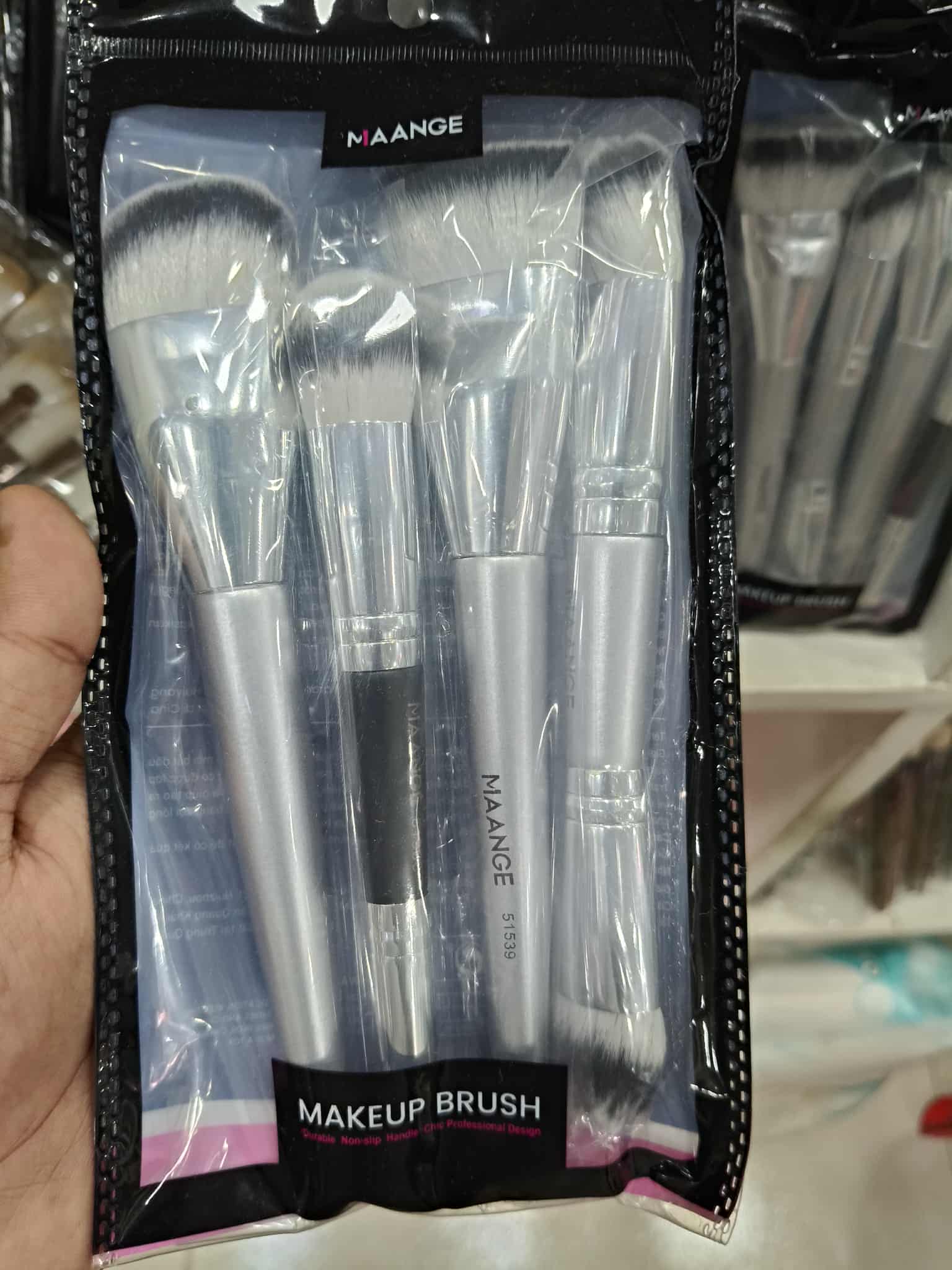 MAANGE 4 Pcs Professional Face Makeup Brush Set_img_2