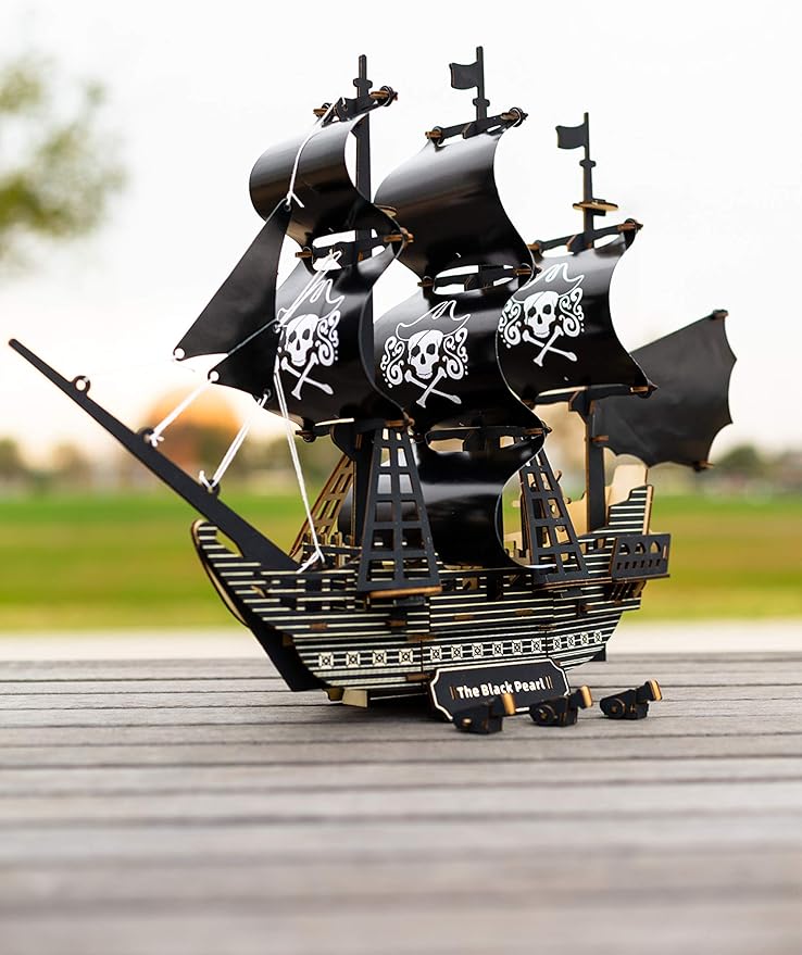The Black Pearl- Pirates of the Caribbean_img_2