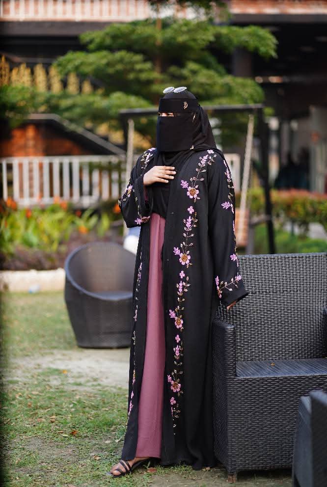 Muslima Dubai Embroidered Burqa Set – Full 5-Piece Premium Collection_img_5