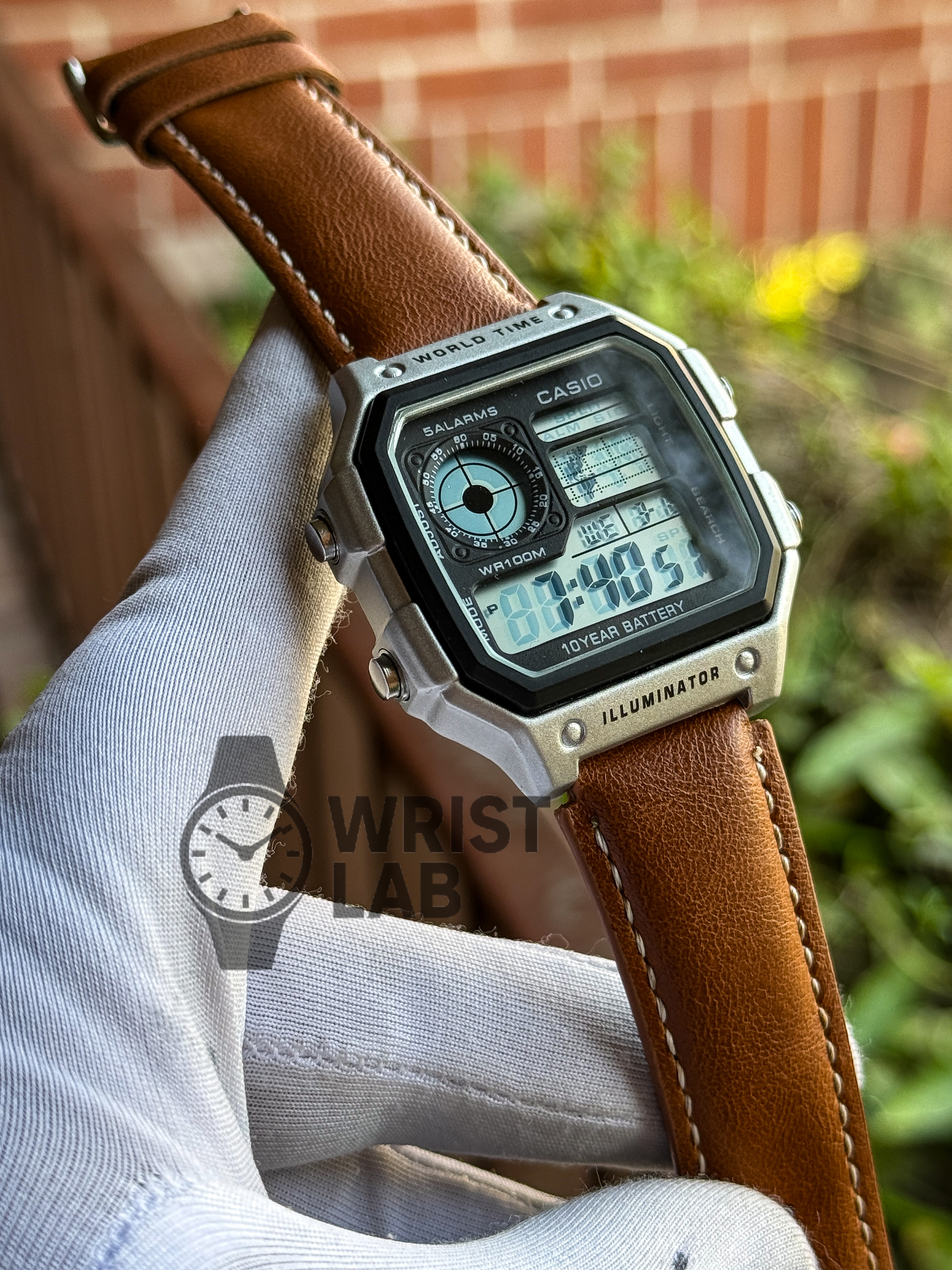CASIO ROYALE BISCUIT LEATHER SILVER CASE_img_0