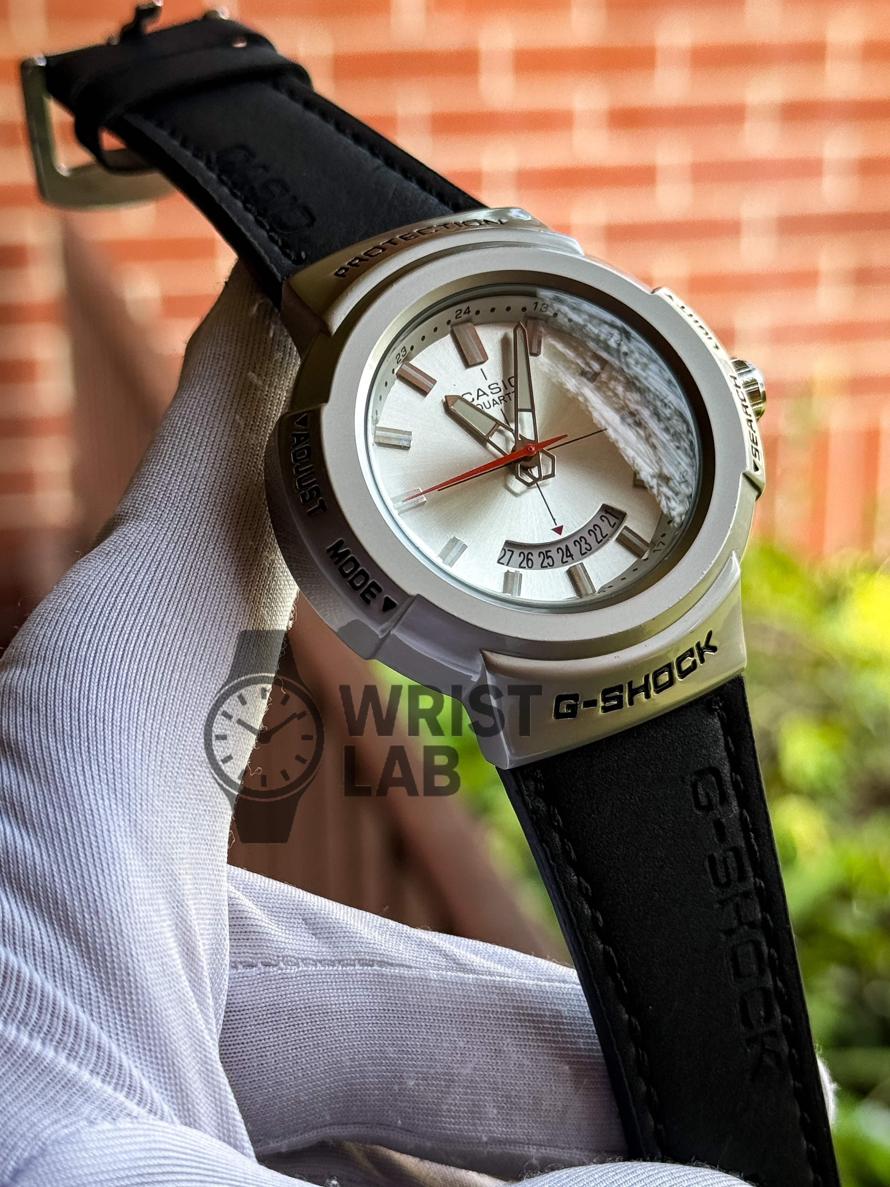 CASIO ROUND CASE WHITE DIAL BLACK BELT_img_0