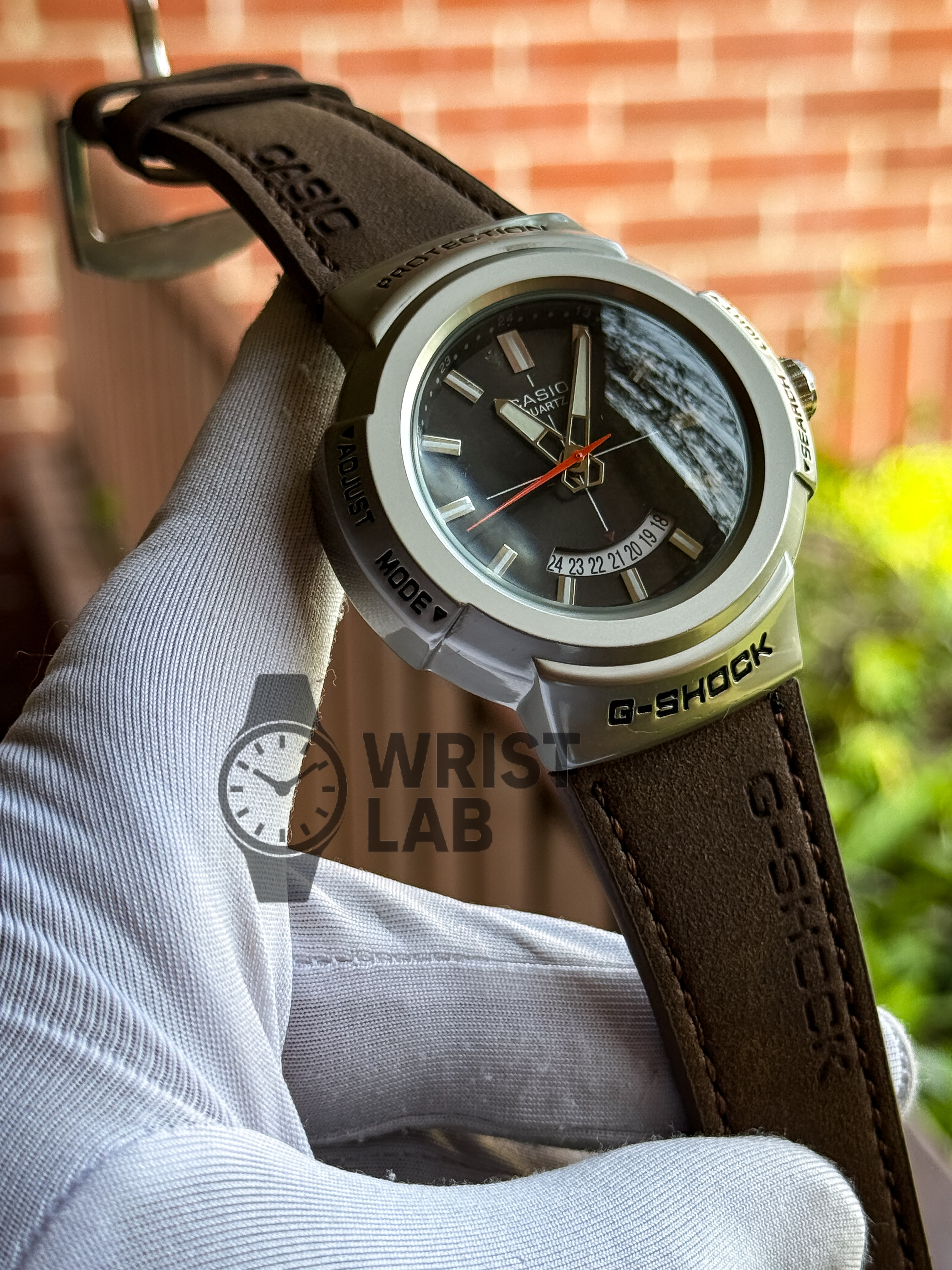 CASIO ROUND CASE BROWN BELT BLACK DIAL_img_0
