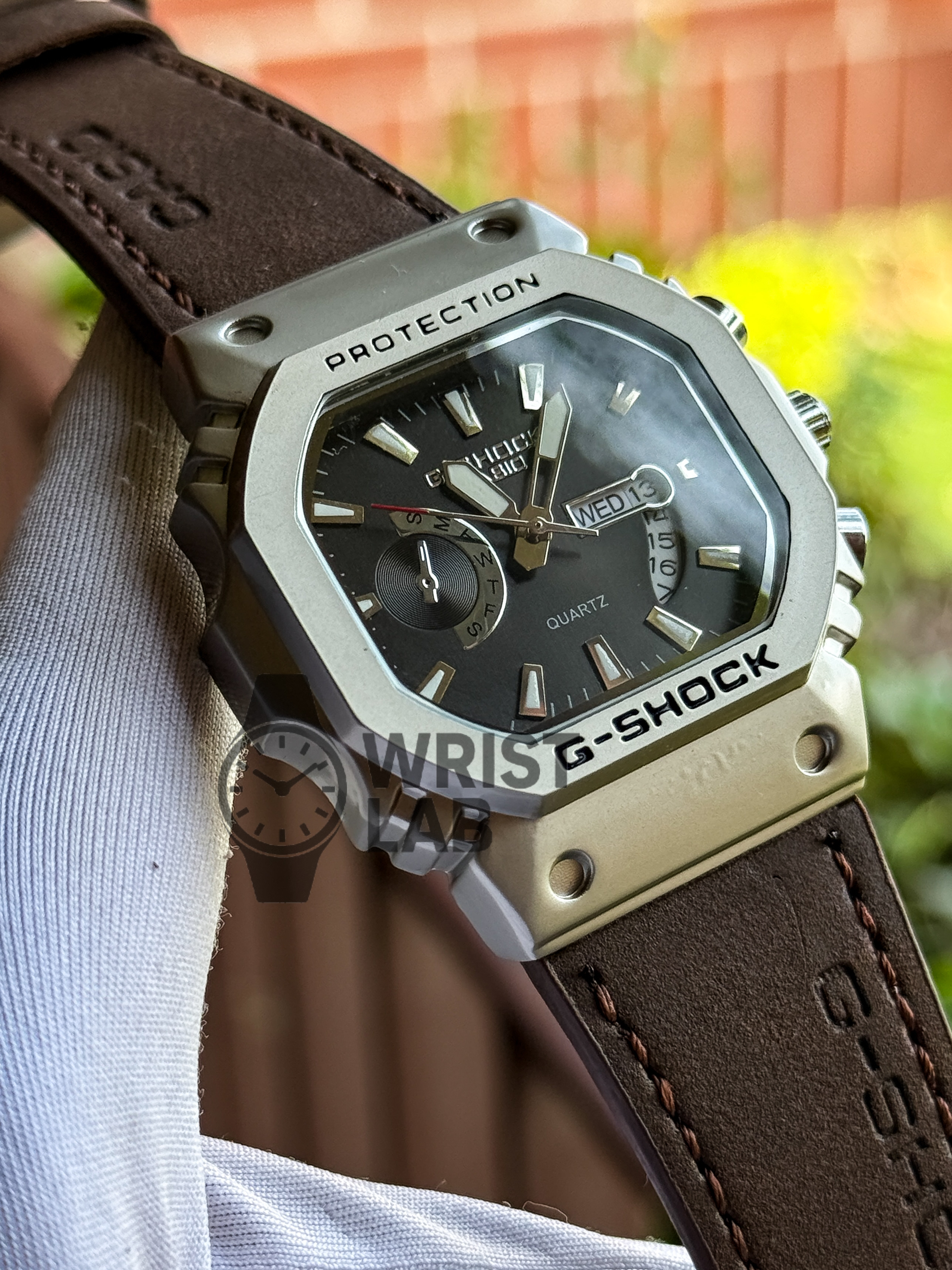 G-SHOCK SQUARE CASE SIMPlE BLACK DIAL BROWN BELT_img_1