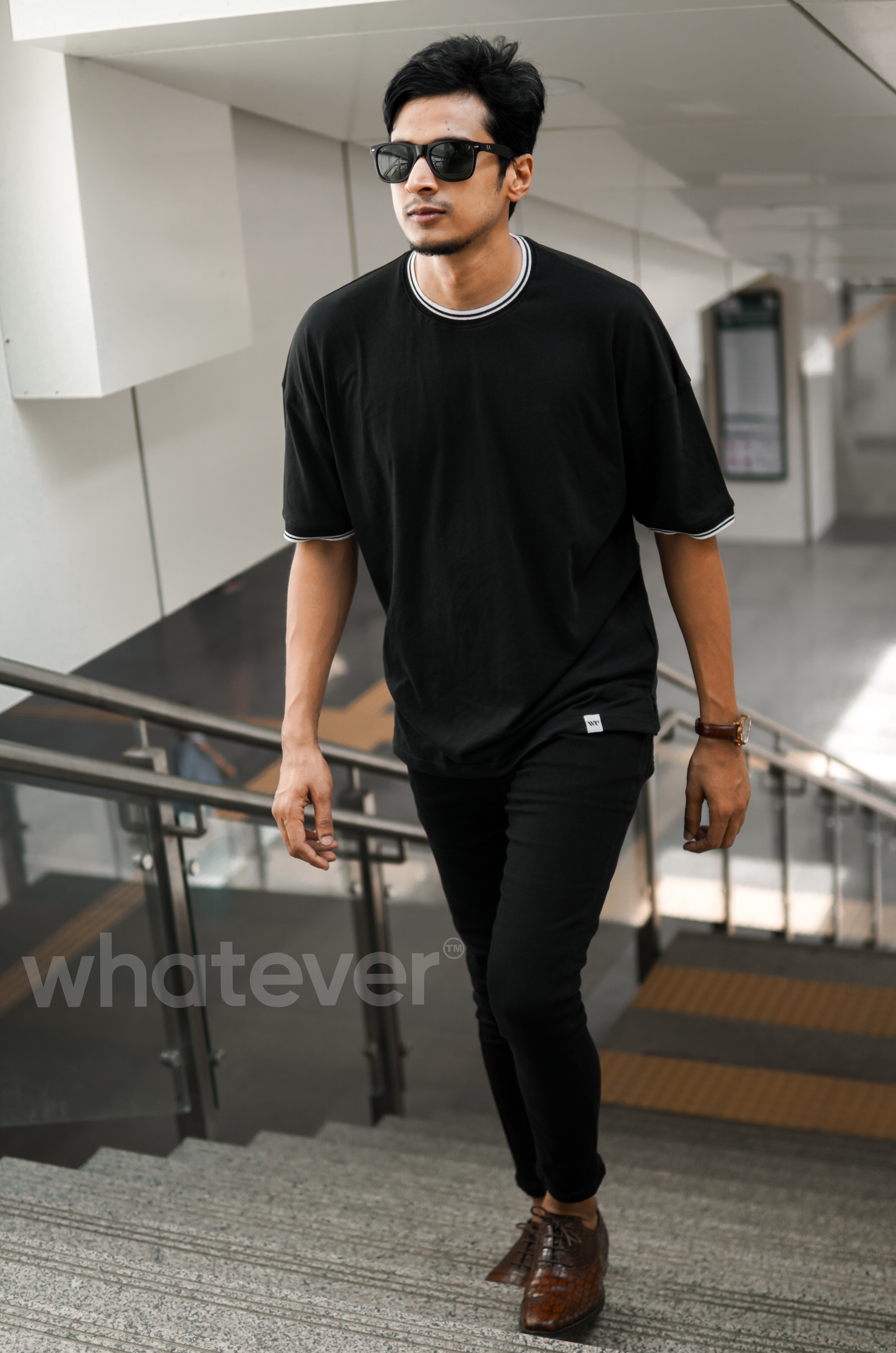 Black Solid