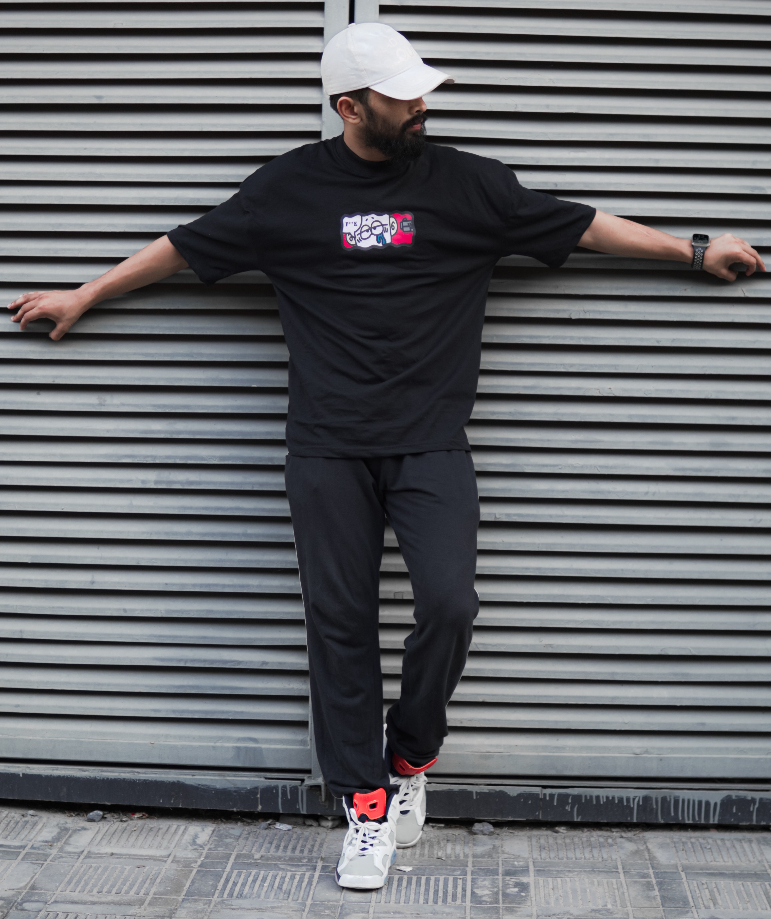 Munchie Black_img_1