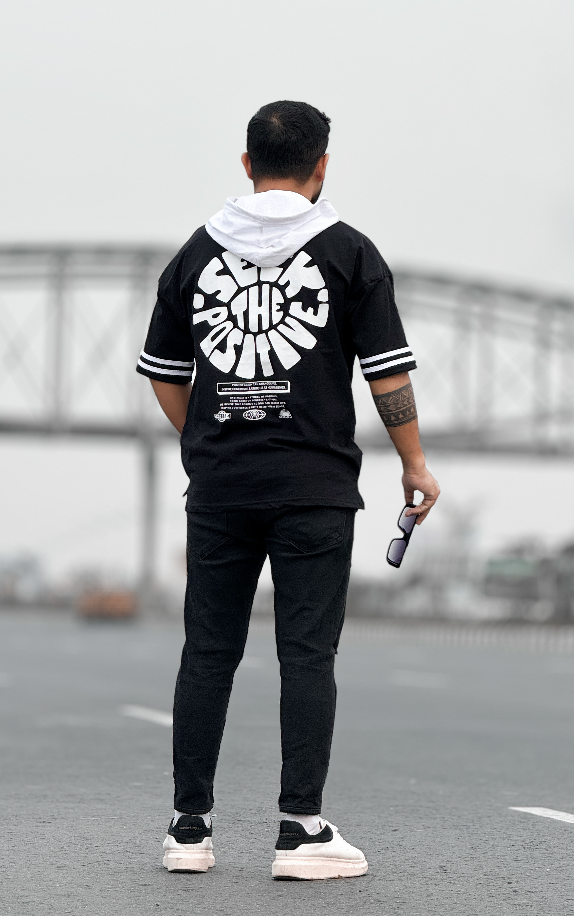 WE Hoodie T Shirt Black_img_2