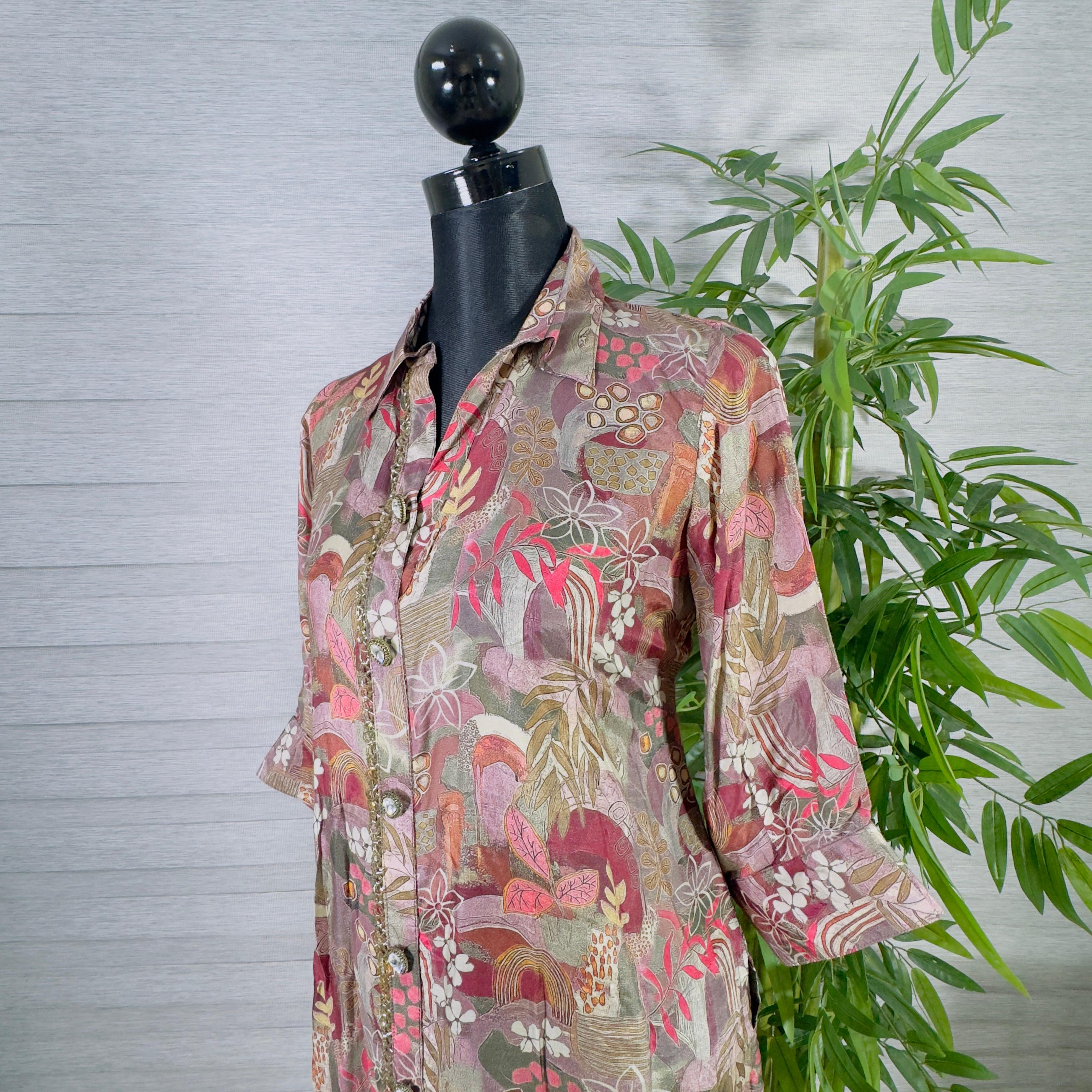 Floral Printed Long Kurti with Beige Straight Pants - Image 3