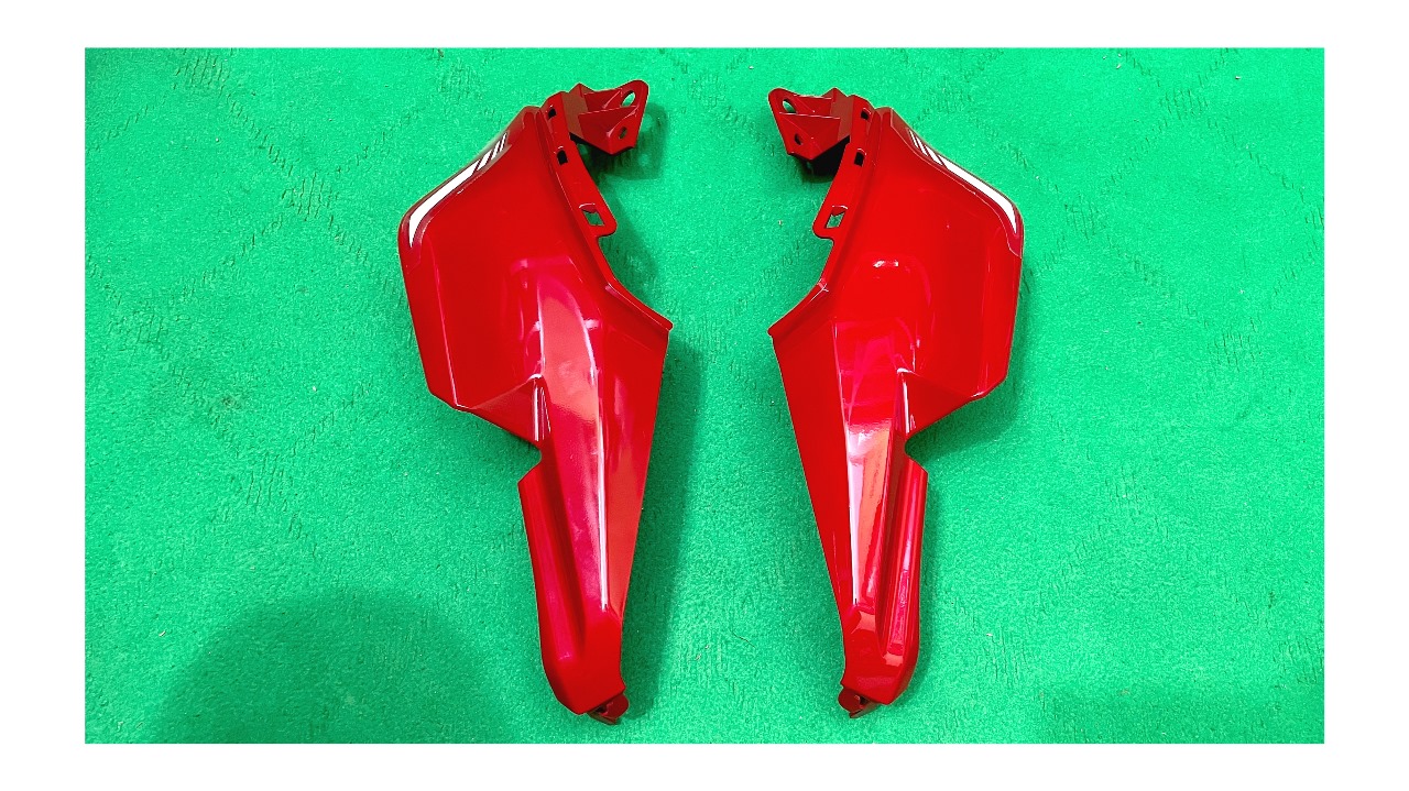 Back Panel for Yamaha FZS V3 (Glossy Red) bike. thumbnail 2
