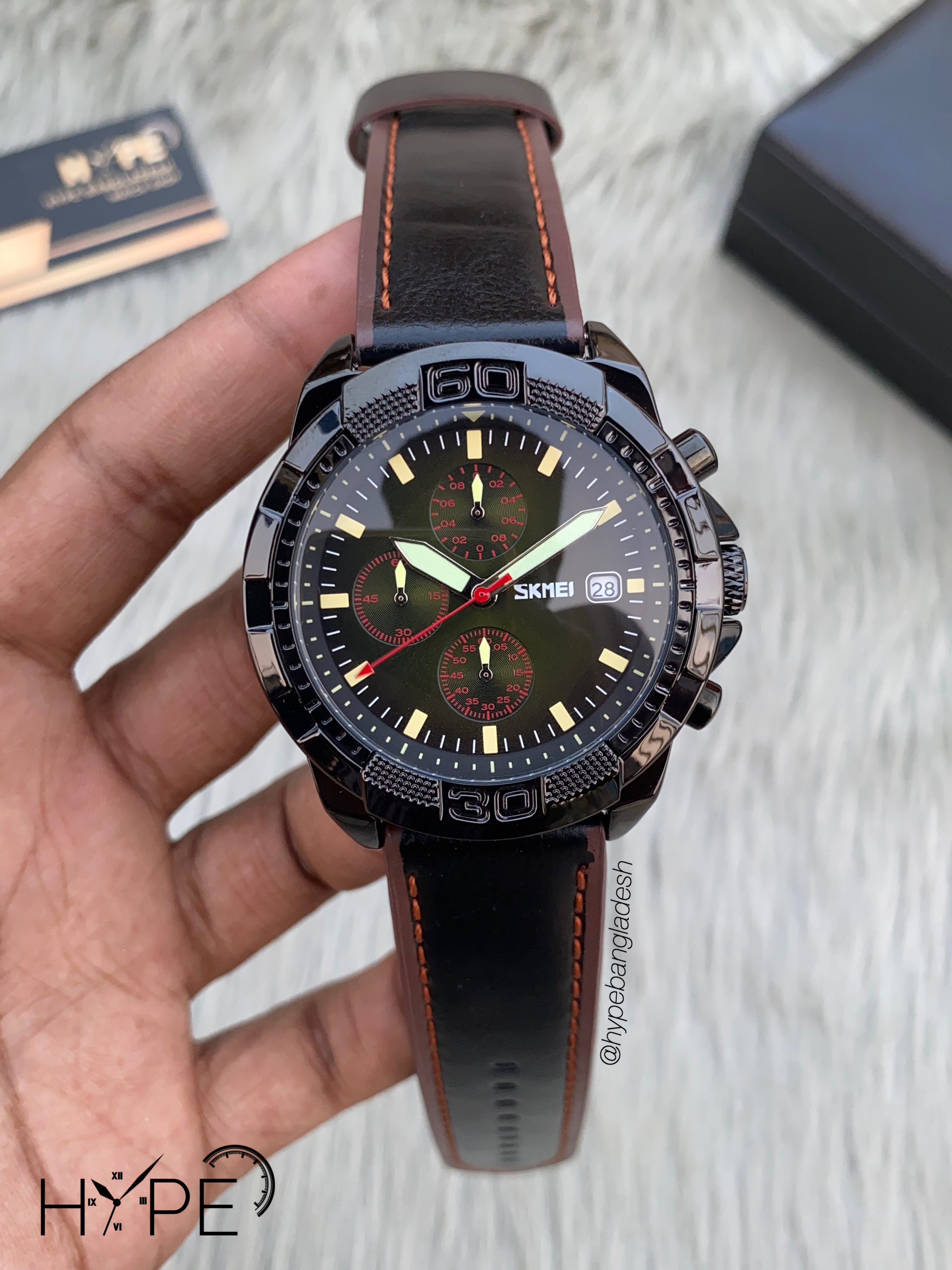 SKMEI leather belt chronograph (Black-Green))