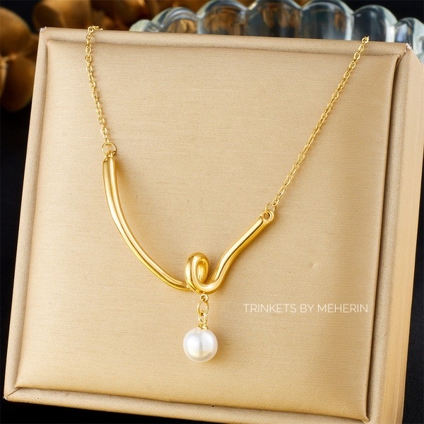 Unique shape pearl neckpiece_img_1