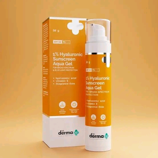 The Derma Co 1% Hyaluronic Sunscreen Aqua Ultra Light Gel with SPF 50 PA++++ (50g)