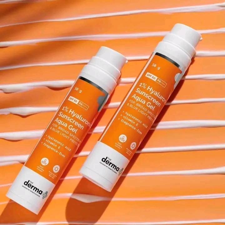 The Derma Co 1% Hyaluronic Sunscreen Aqua Ultra Light Gel with SPF 50 PA++++ (50g)_img_2