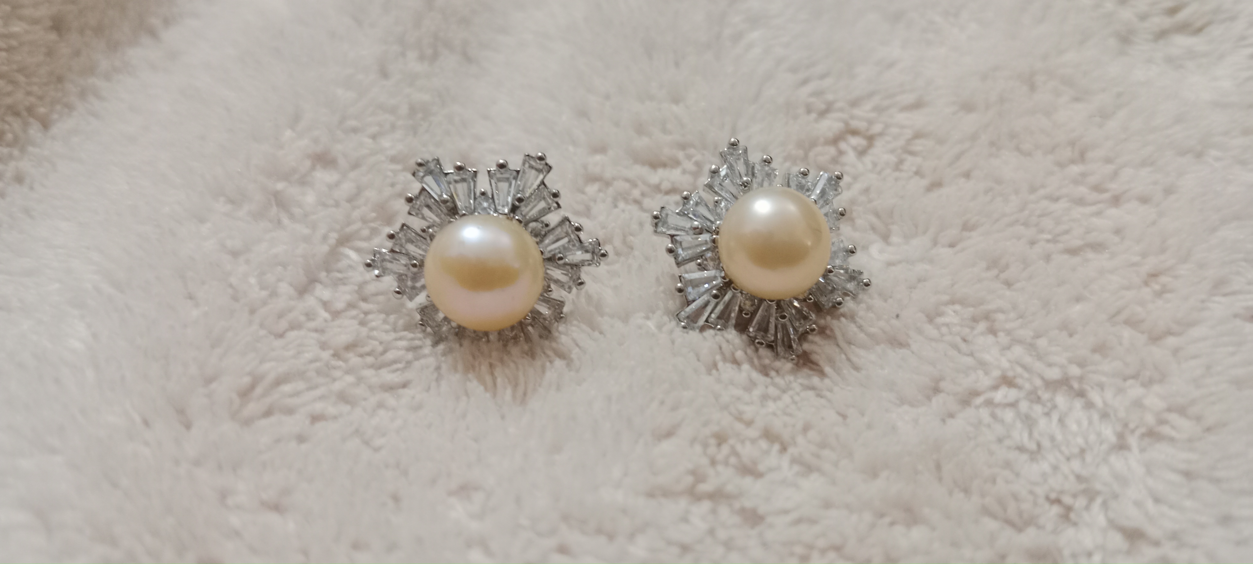 Diamond cut Pearl Ear Ring_img_0