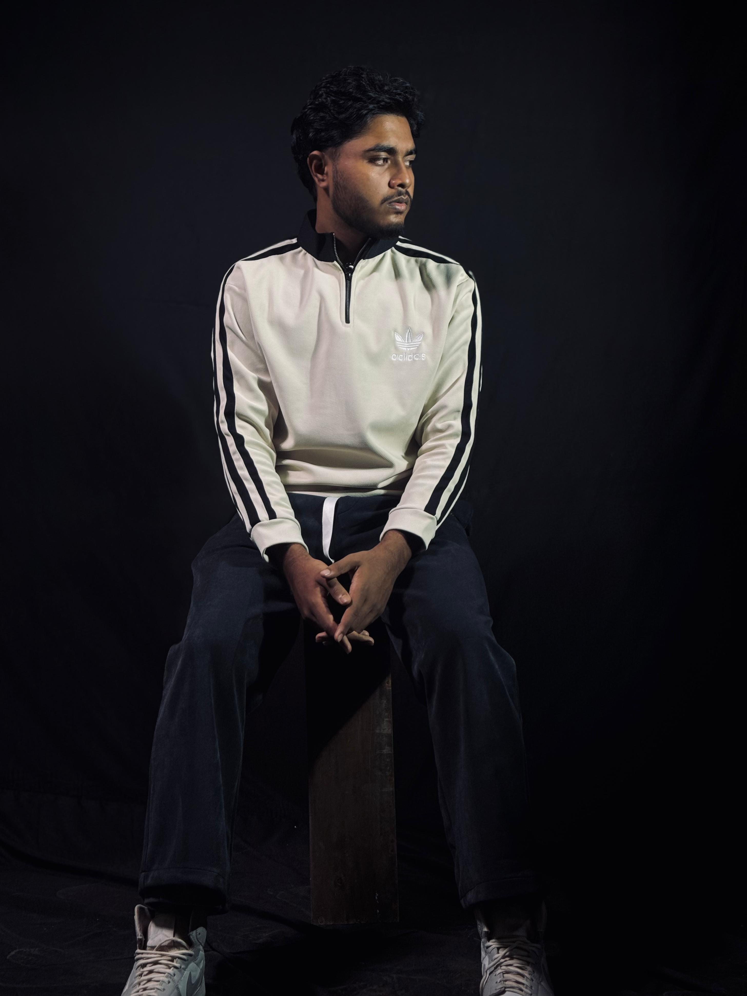 ADIDAS Premium Zipper Polo Sweatshirt - Image 2