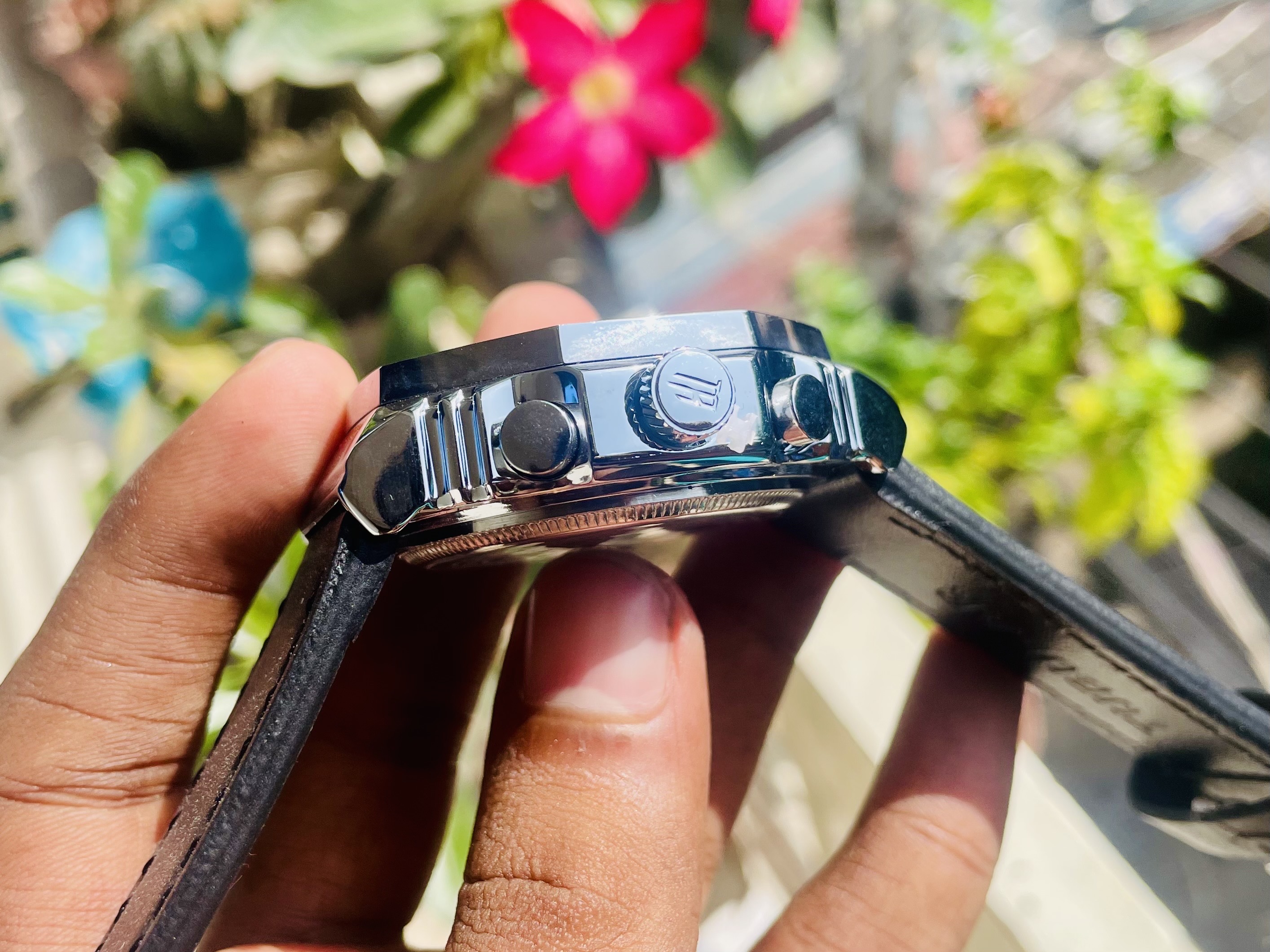 TUBULAR Tank Watch thumbnail 2