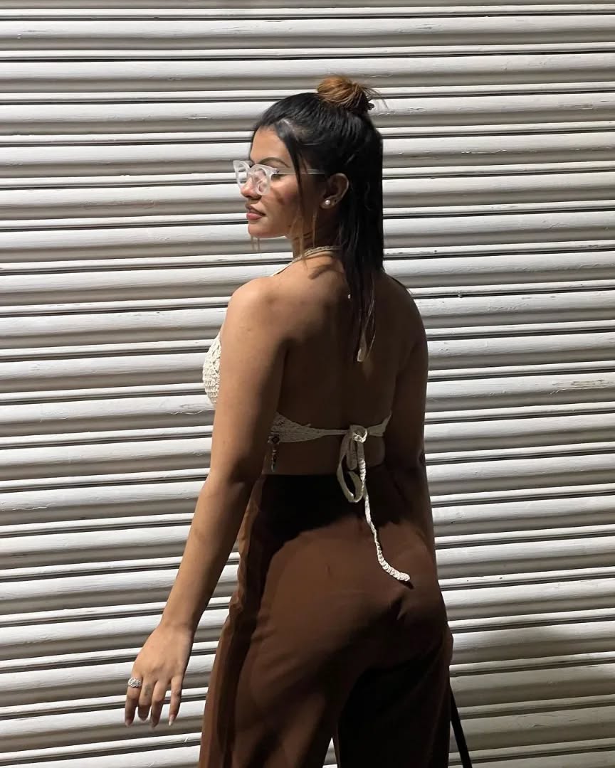 trendy top - Image 2
