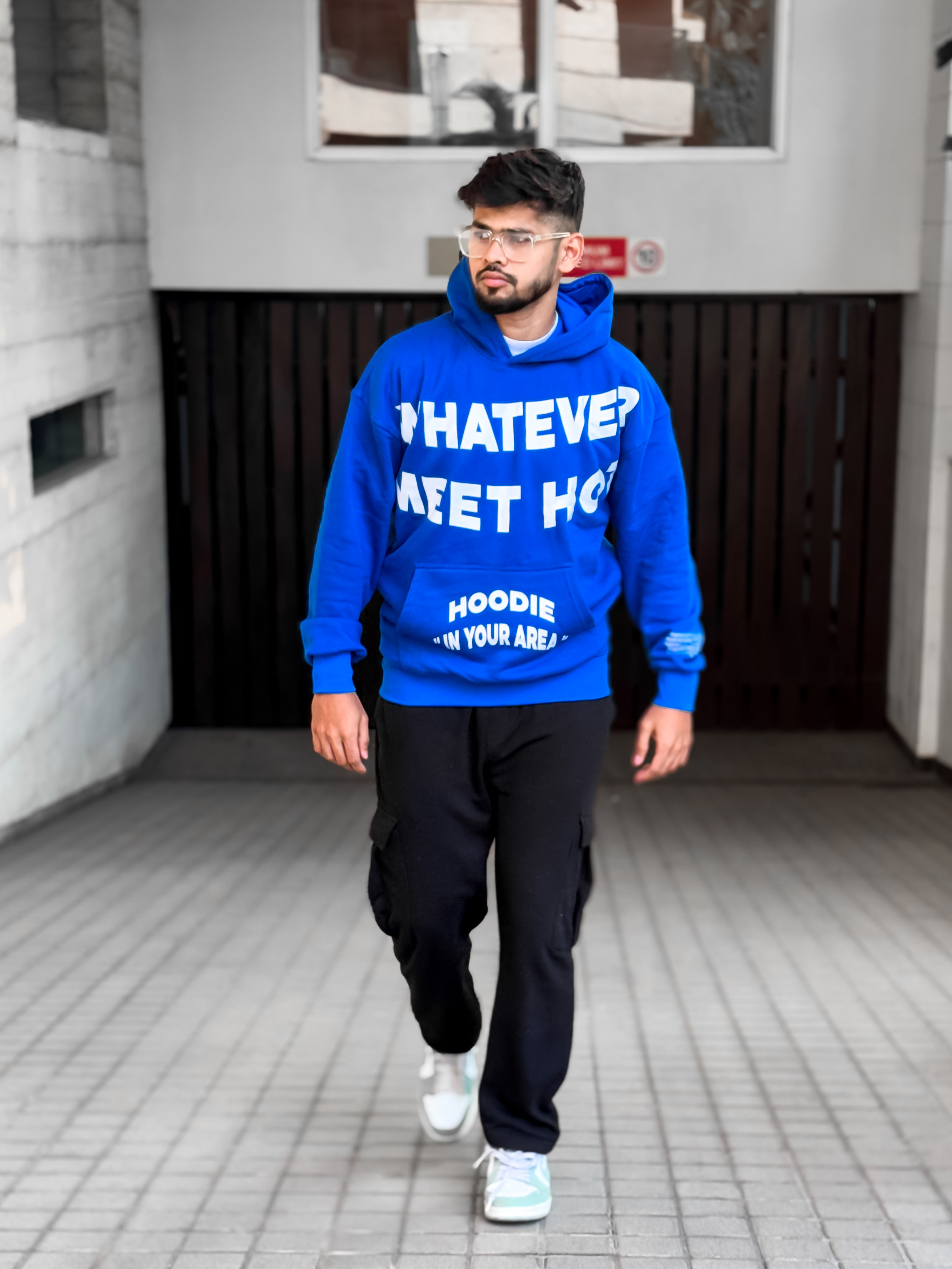 MEET HOT BLUE_img_2