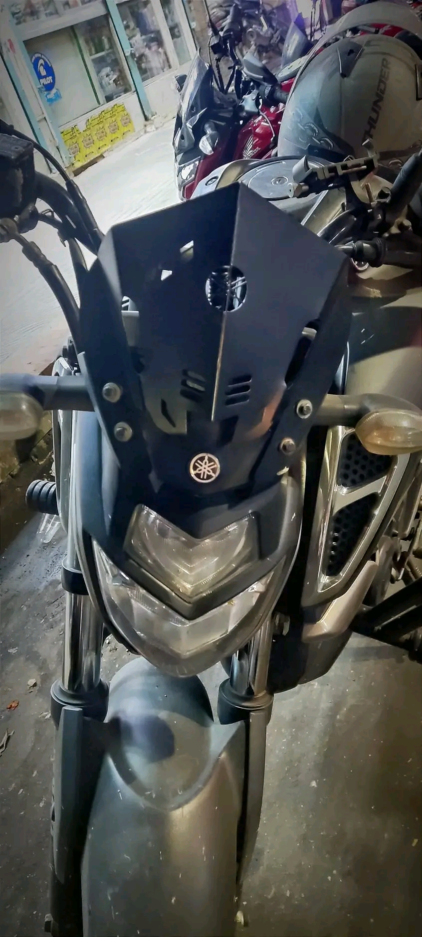 Premium Black Visor For Yamaha Fzs All Model_img_1