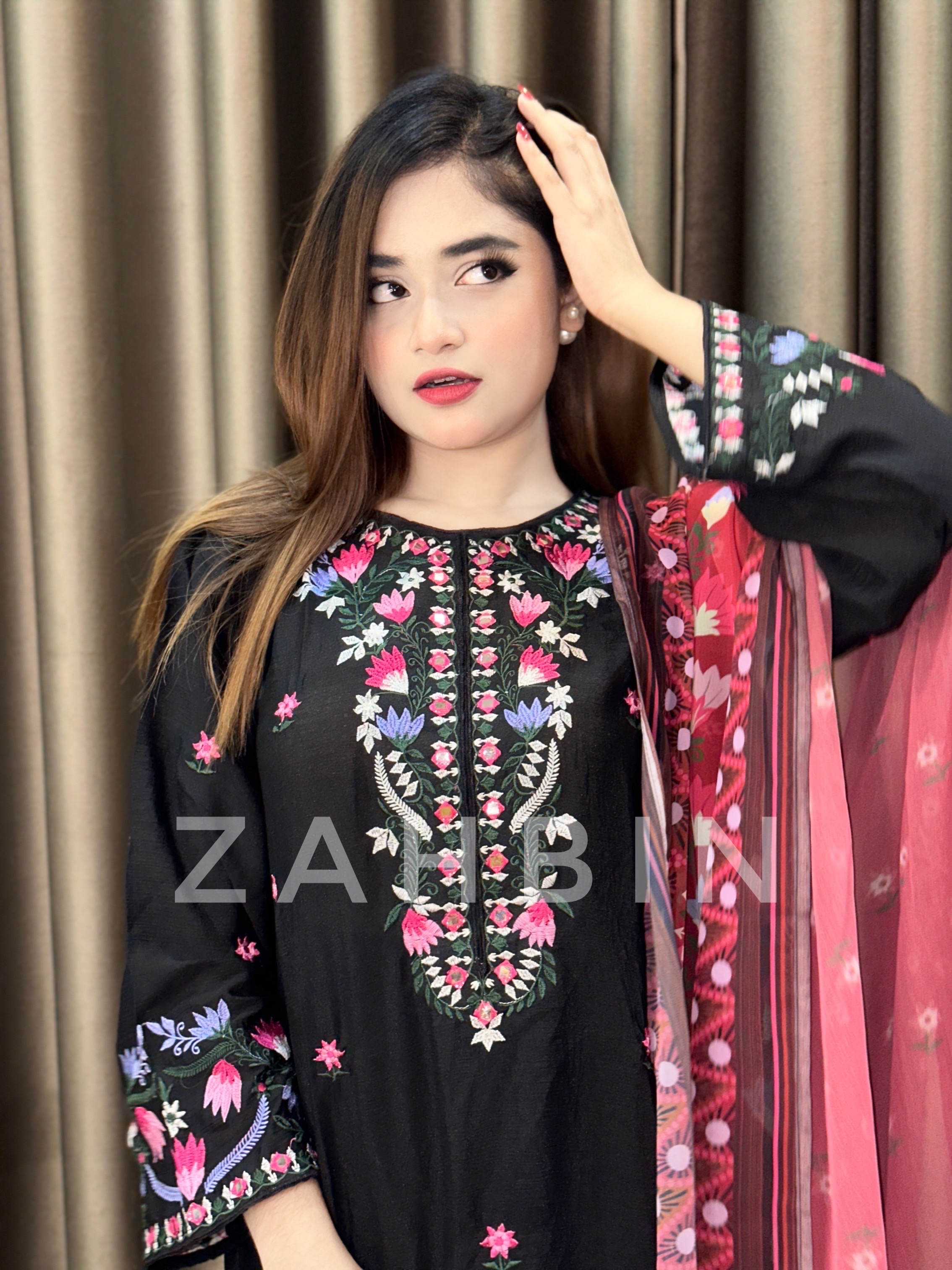 Nurain🖤💜
