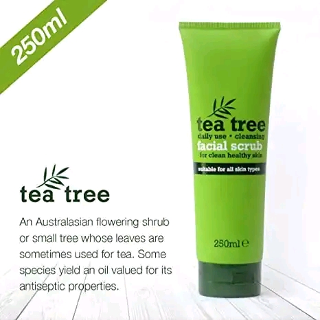 Xpel Tea Tree Facial Scrub Made-in-UKNet wet -250ml_img_3