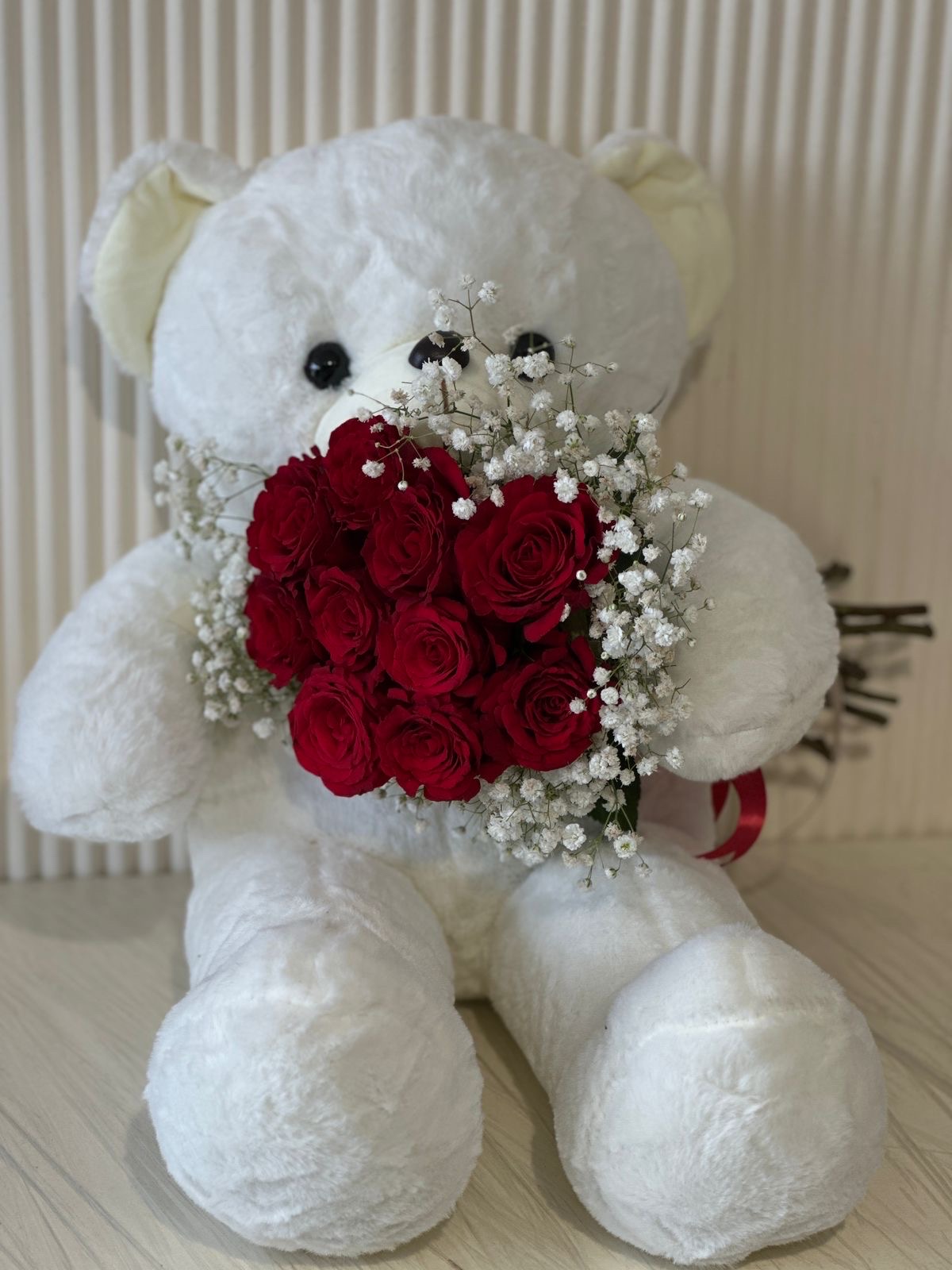 teddy  and Red roses