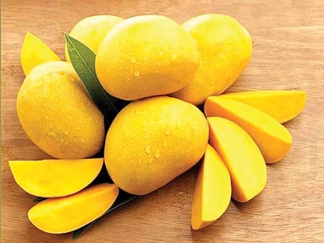 রাজশাহীর ল্যাংড়া আম (Lengra Mango)_img_9