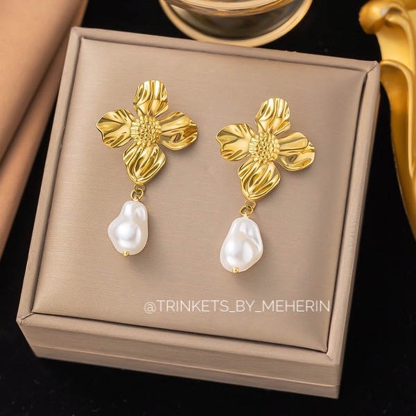 Vintage pearl earring_img_0