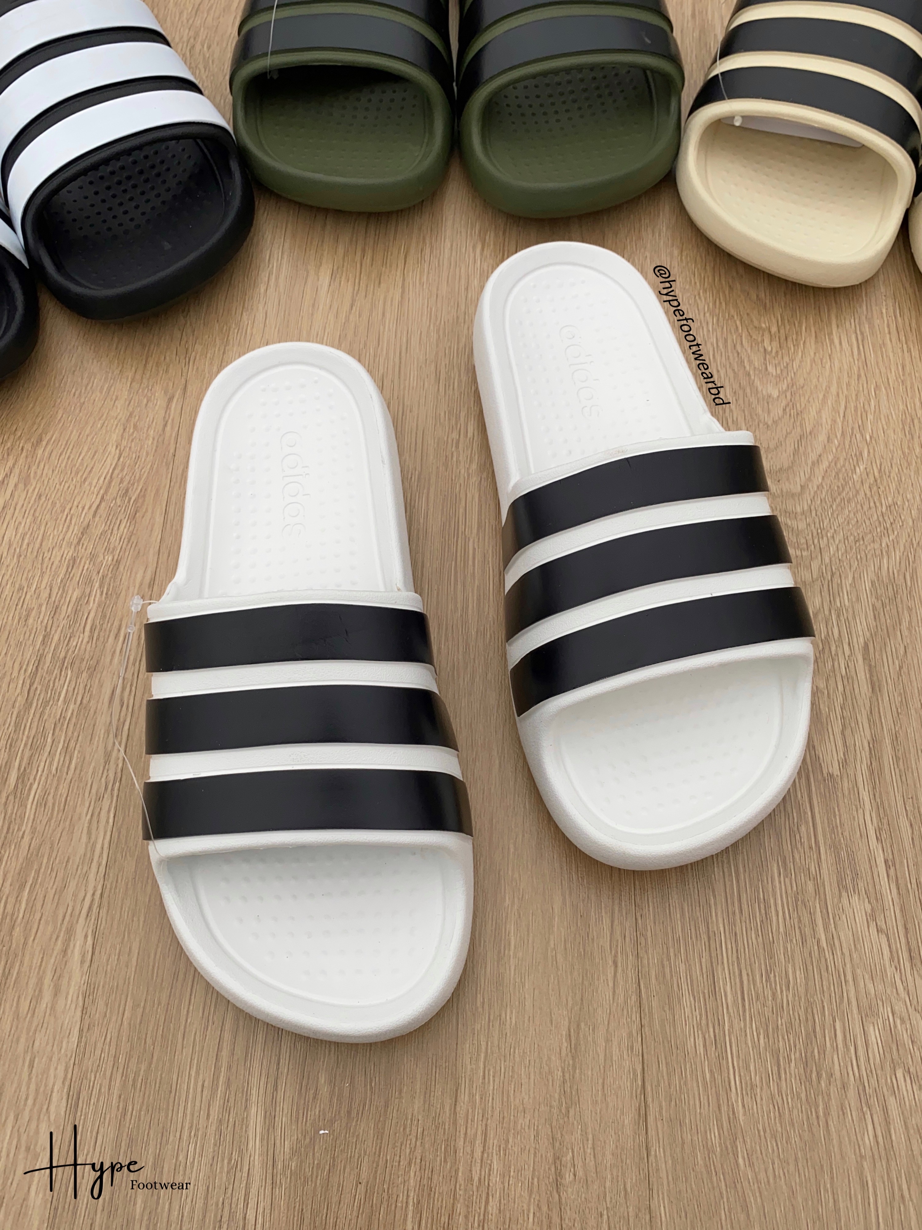 Adidas slide (White) Italy Variant