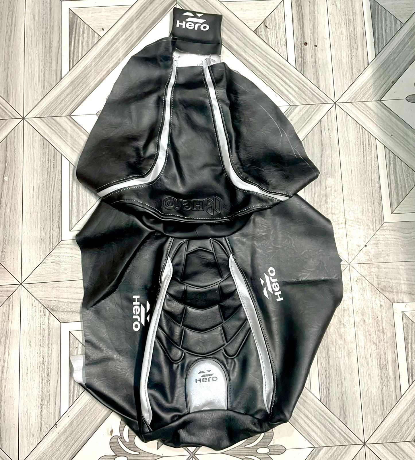 Premium Seat Cover For Hero Xtream 125R_img_2