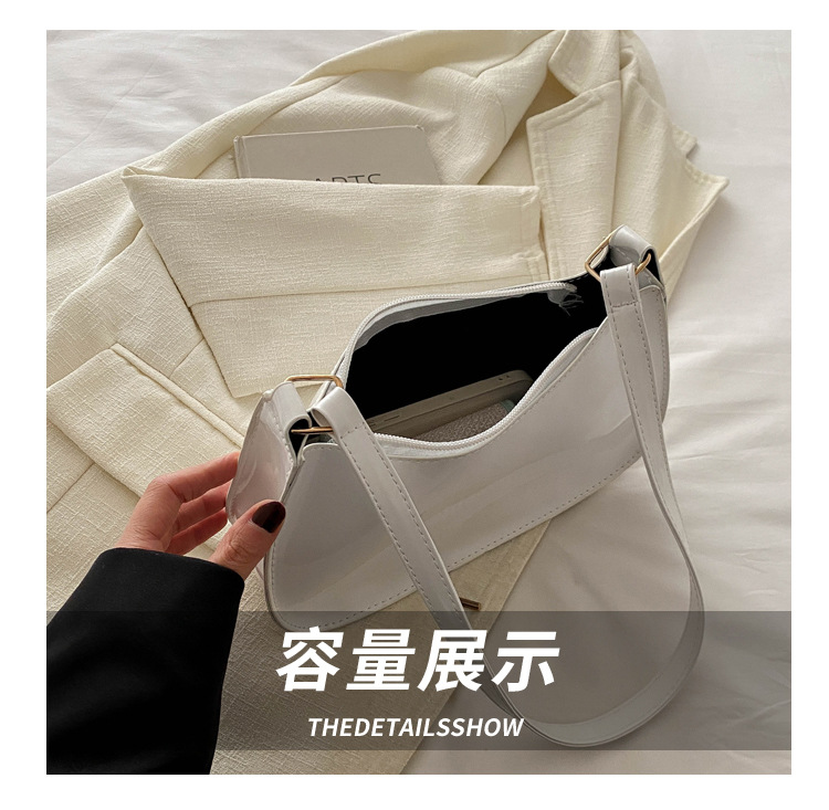 Glossy shoulder bag_img_12