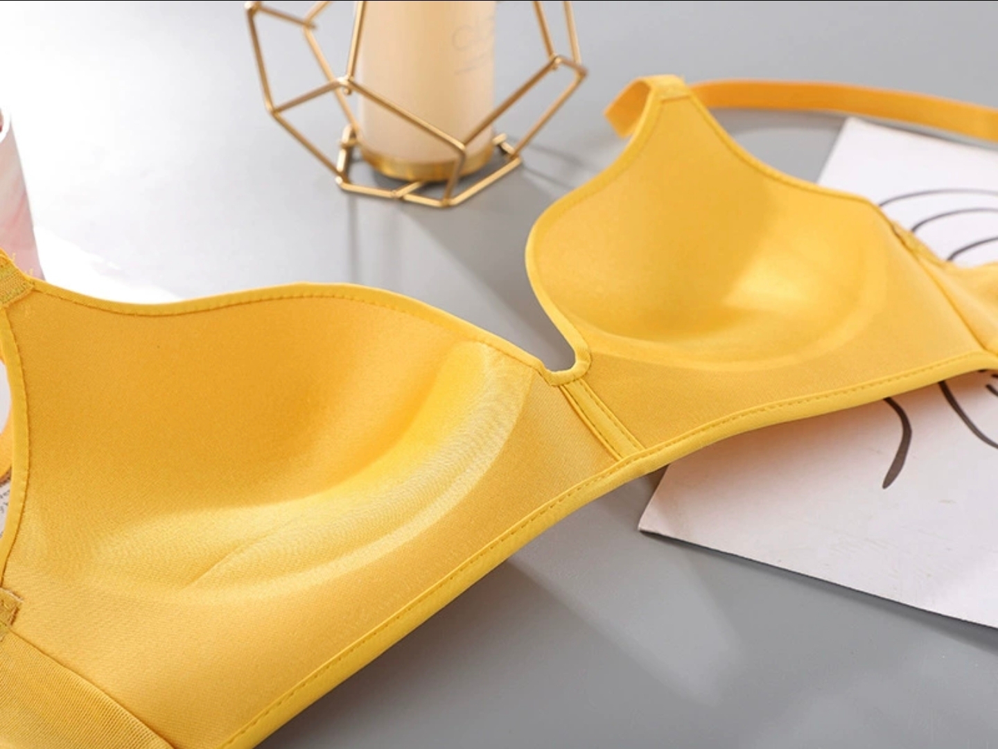 women Seamless t-shirt bra Underwear Sexy Gathered Bras Soft Breathable Bras Solid Color Underwear Girls Women Underwear Accessories_img_6