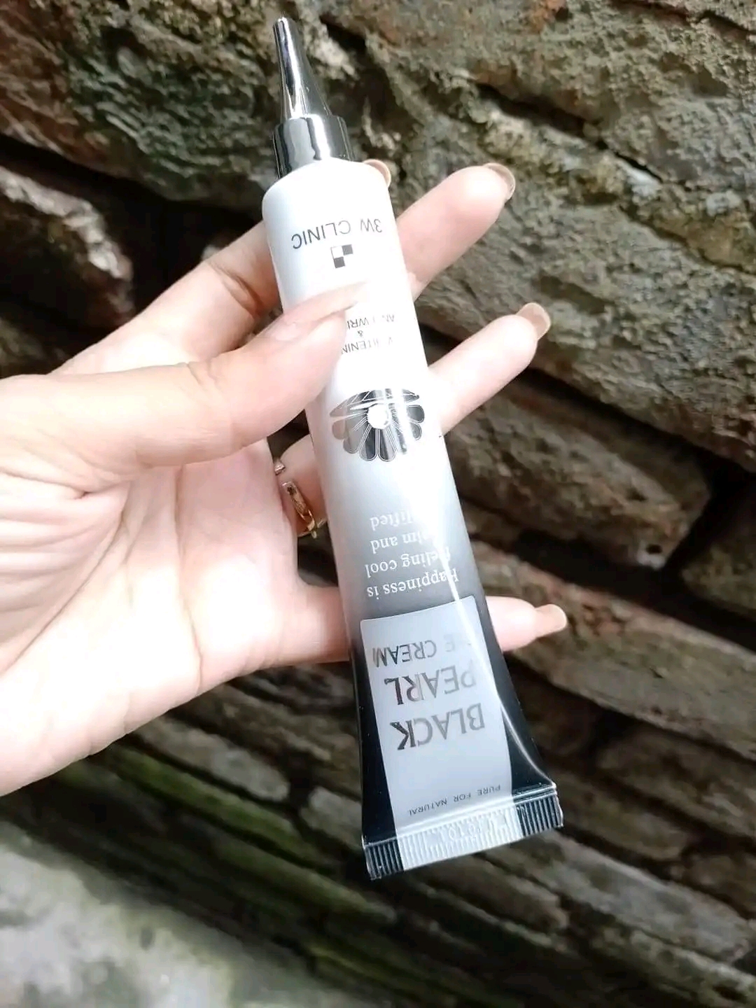 3W Clinic Black Pearl Eye Cream_img_2