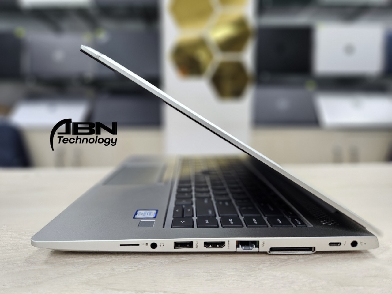 HP EliteBook 840 G5/G6. Core i5, 8th Gen. 8GB RAM, 256GB SSD. 14.1" Display_img_3