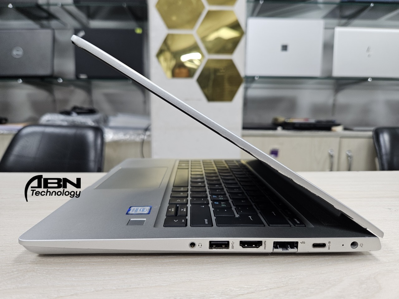 HP ProBook 440 G6. Core i5, 8th Gen. 8GB RAM, 256GB SSD. 14.1" Display_img_1